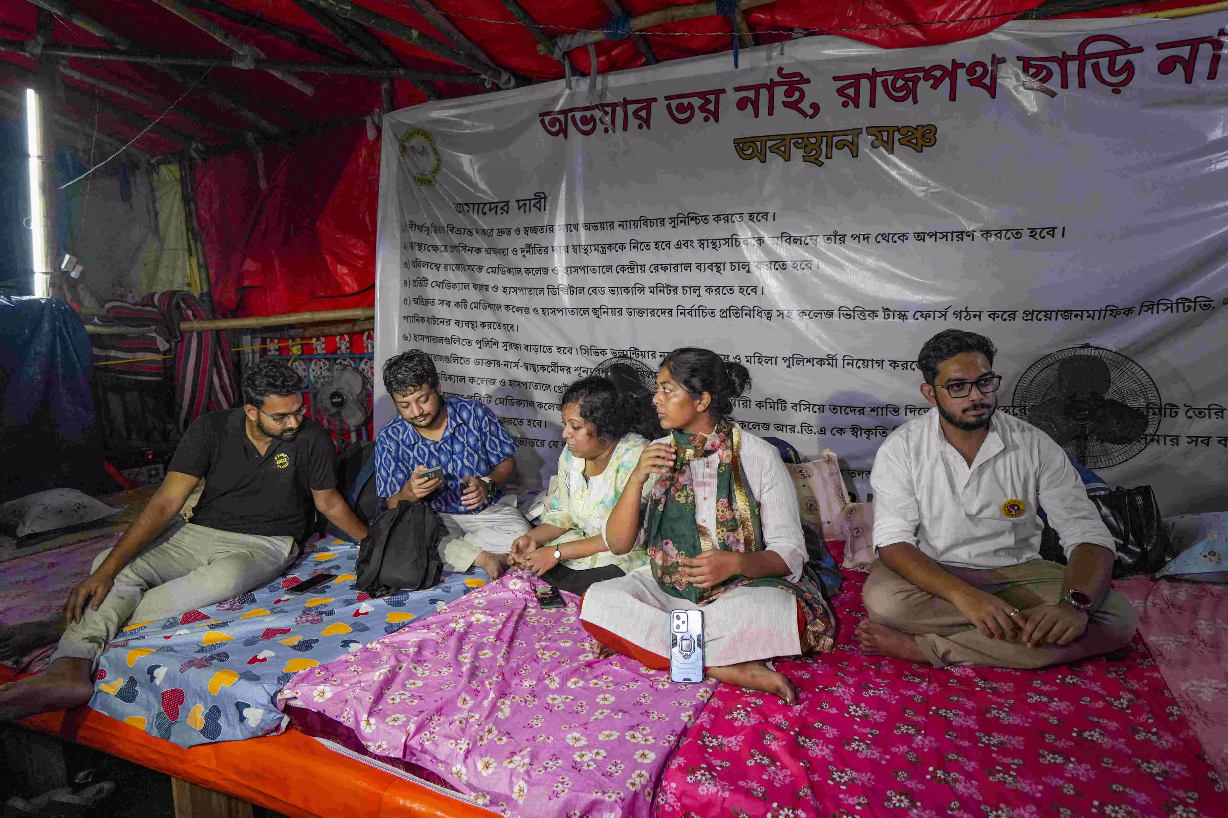 Junior doctors continue indefinite hunger strike demanding justice, workplace safety Junior doctors continue indefinite hunger strike demanding justice, workplace safety