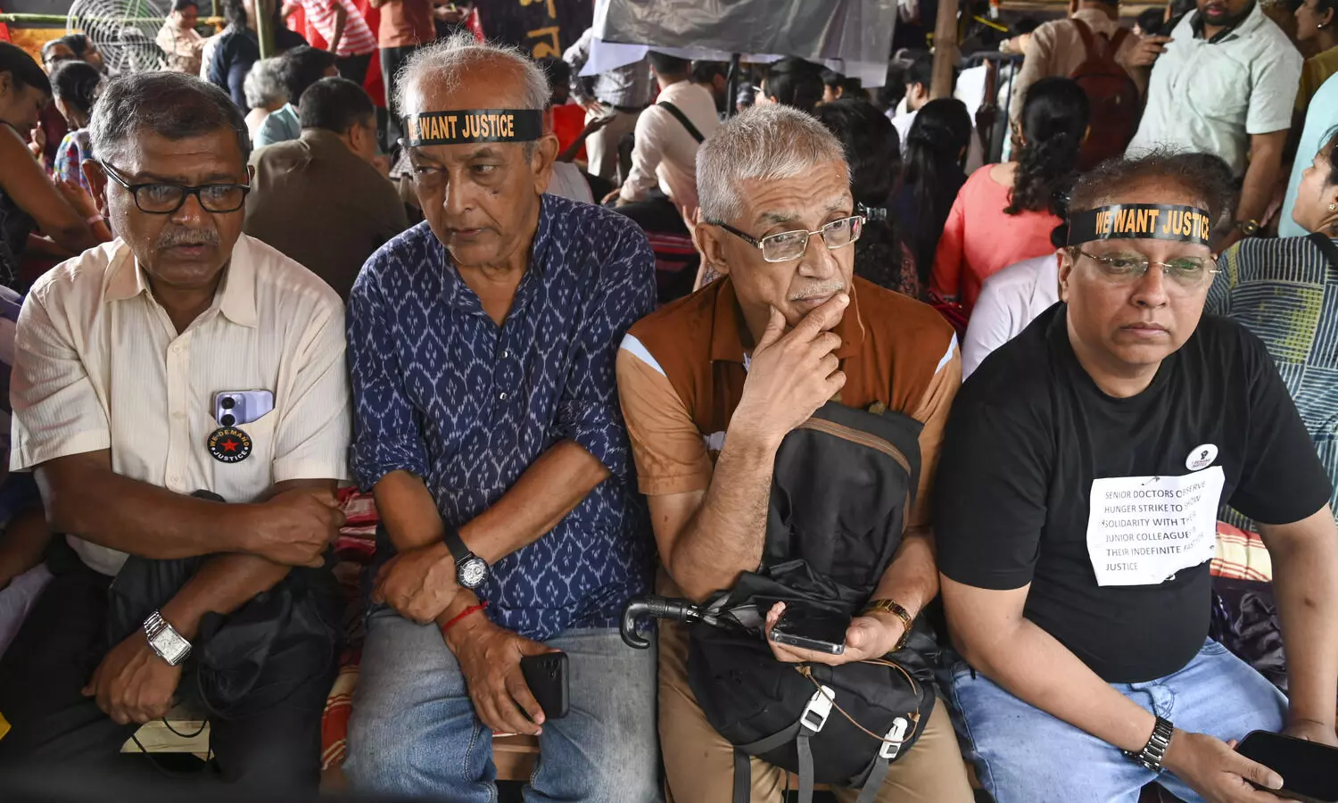 50 sr doctors of RG Kar hospital resign in solidarity with medics on fast; peers mull following suit