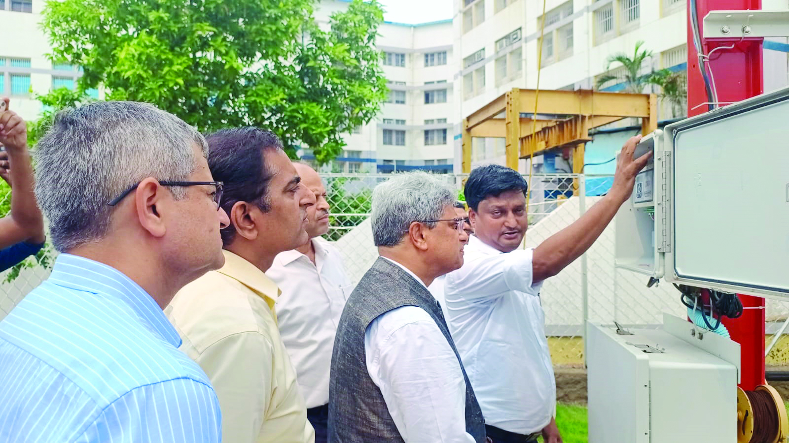 JIS University partners with IMD, unveils automatic weather station JIS University partners with IMD, unveils automatic weather station