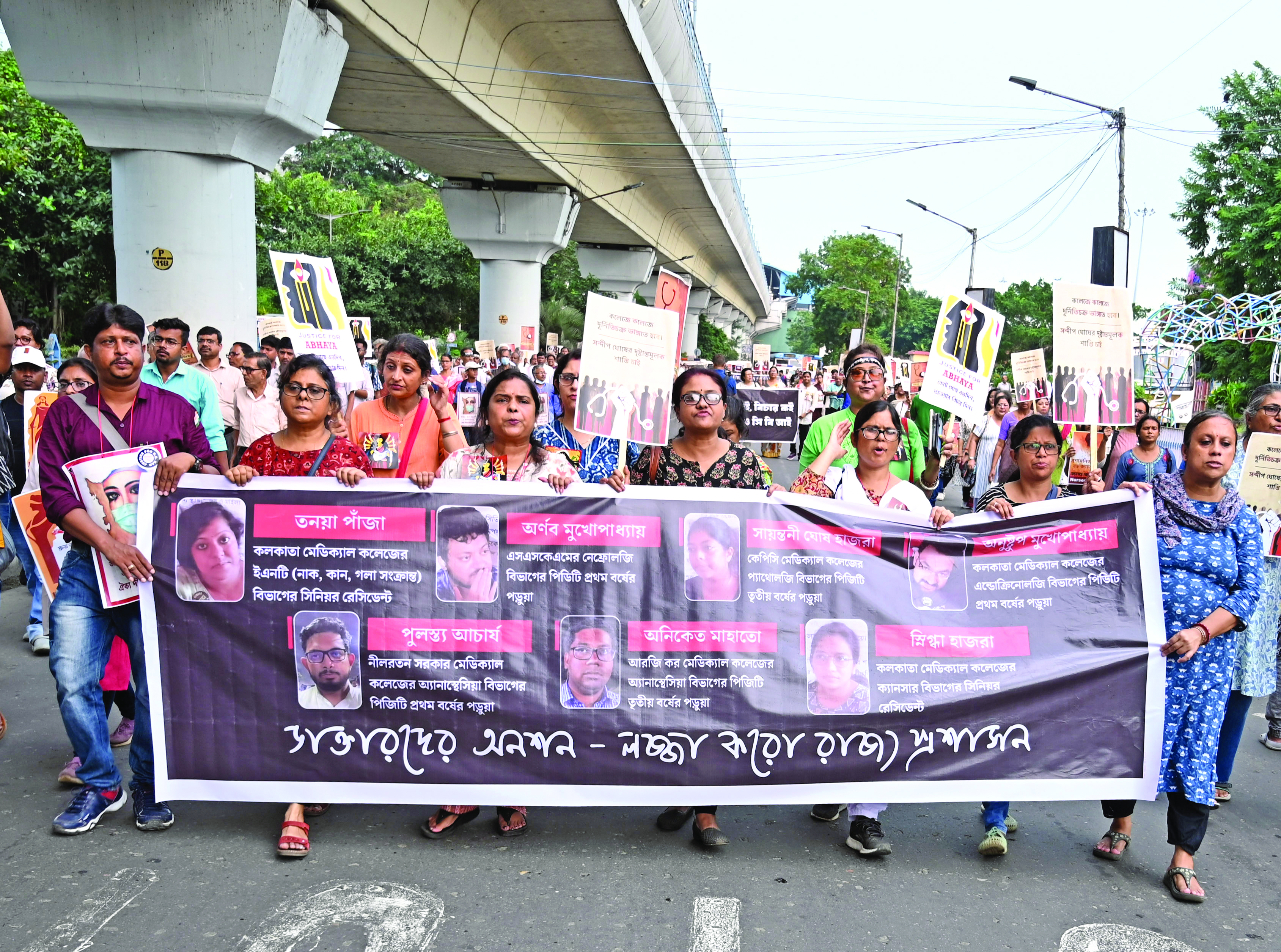 State govt officials urge junior doctors to withdraw hunger strike State govt officials urge junior doctors to withdraw hunger strike