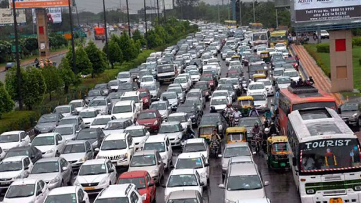 Vehicles, dust drive Delhi’s air quality decline: Report