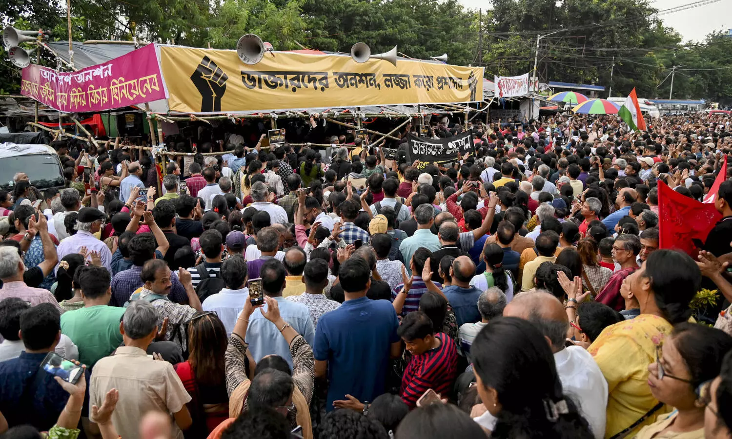 Mass resignation by doctors not acceptable, has to be done individually: Bengal govt