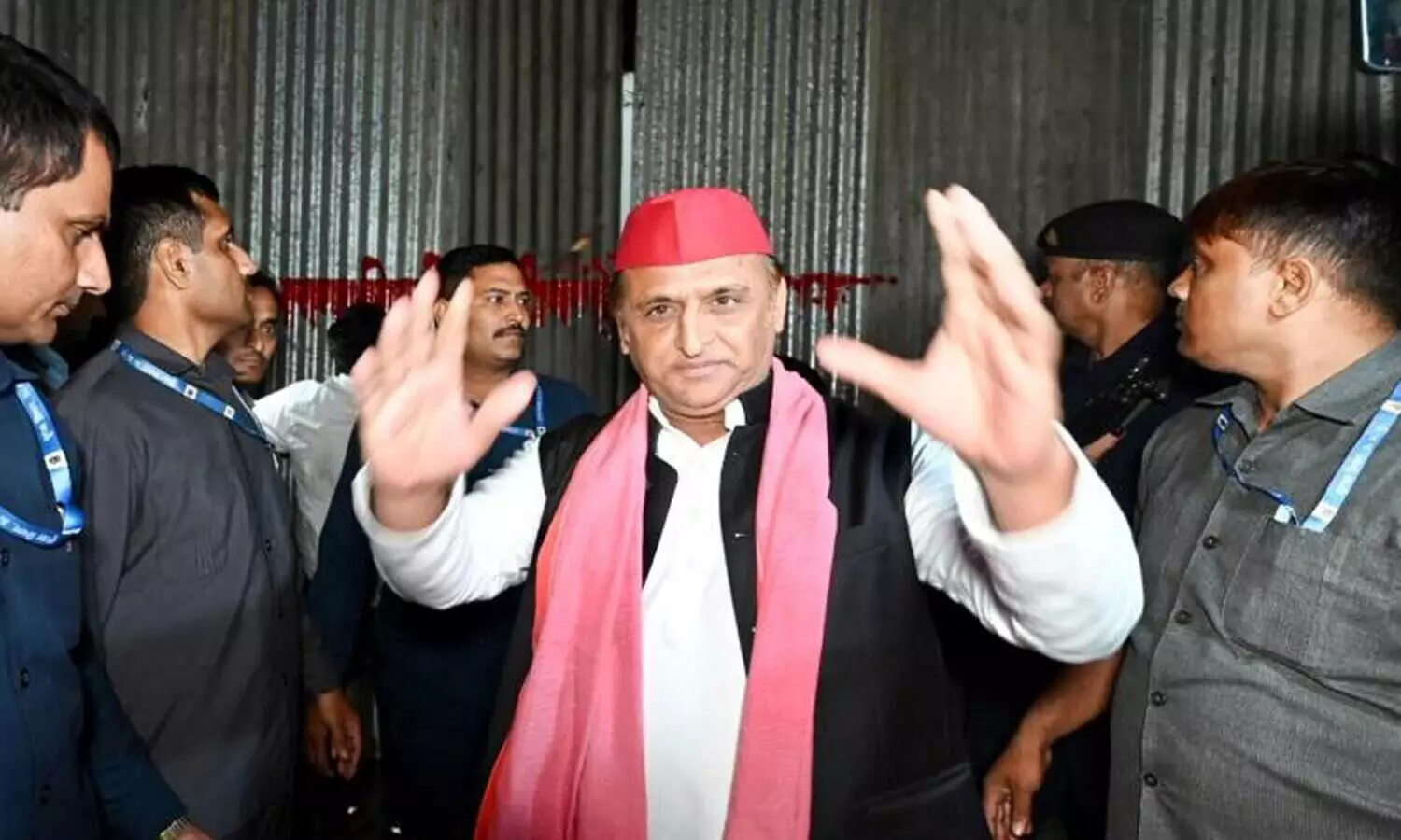 BJP divides people on caste, its claims of development false: Akhilesh