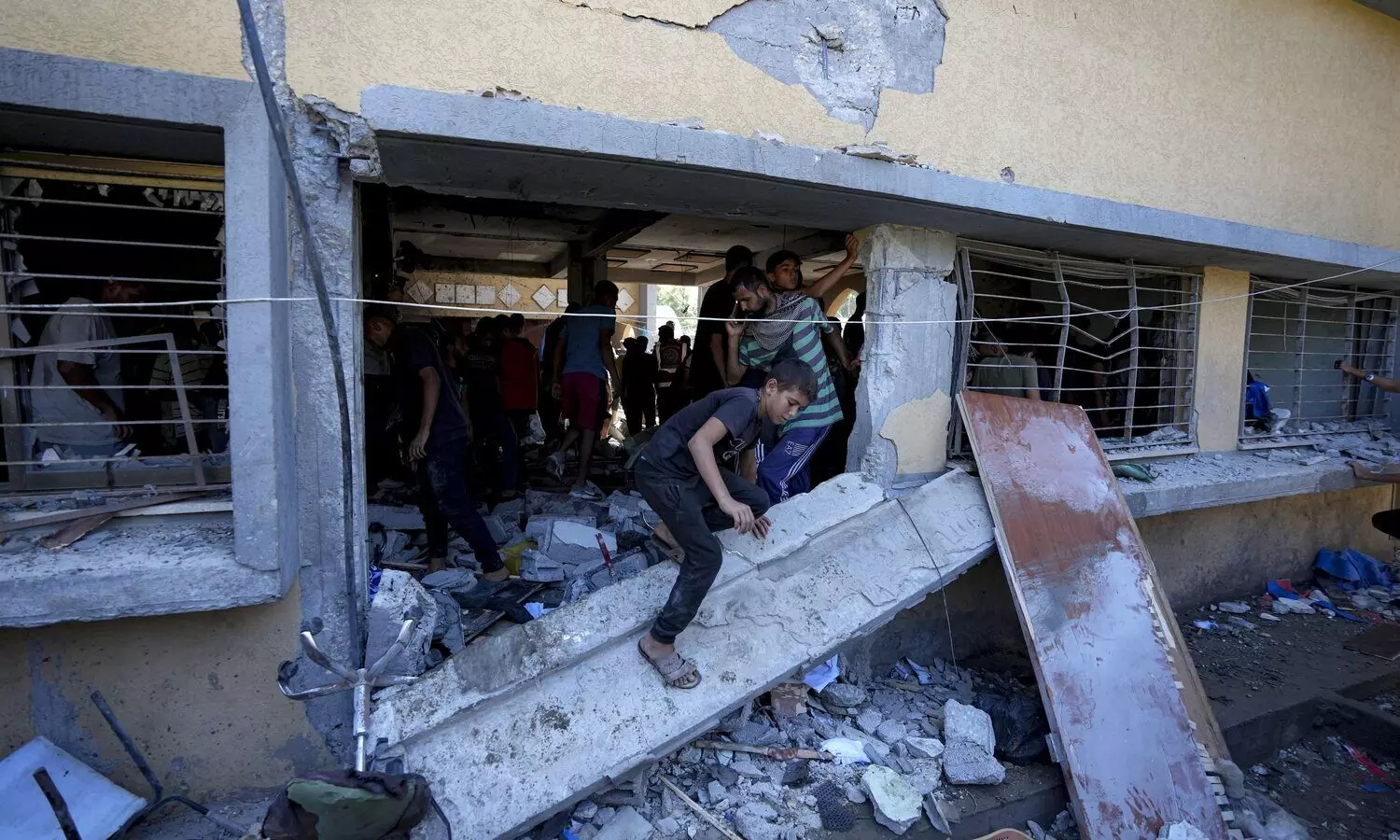 Israeli strike on Gaza kills family of 8