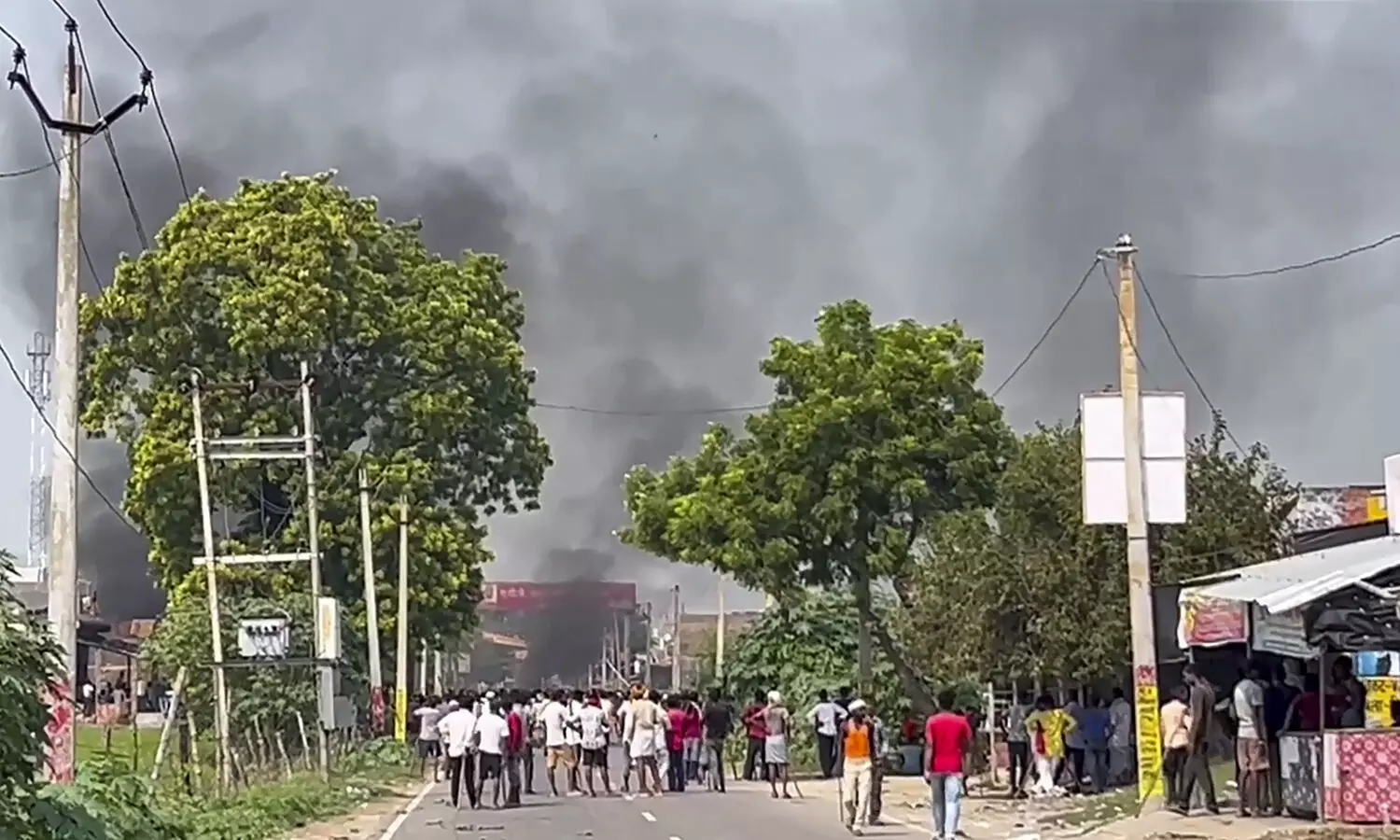 Man booked, 30 detained after communal violence erupts over Durga idol in Bahraich