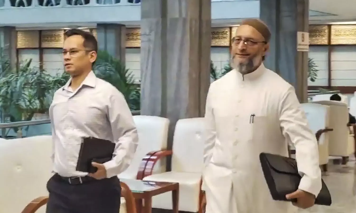 Opposition MPs boycott Waqf committee meeting