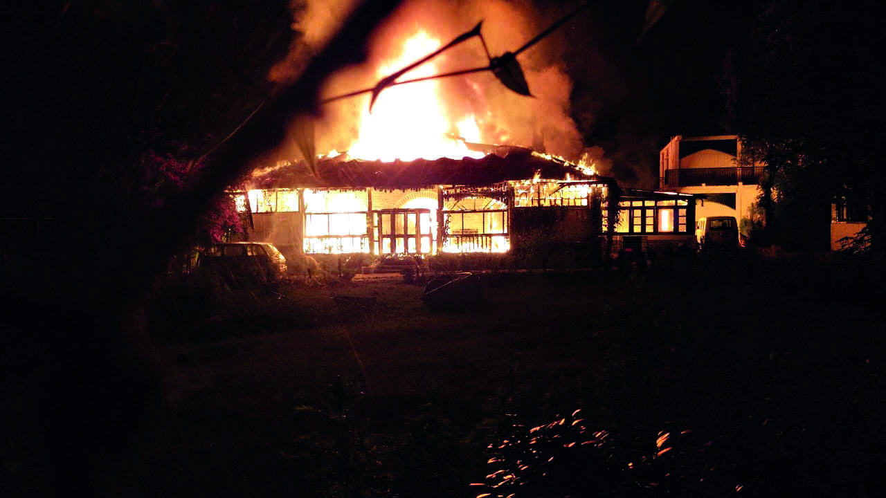 Heritage bungalow of Singtom Tea Estate gutted, arson not being ruled out Heritage bungalow of Singtom Tea Estate gutted, arson not being ruled out