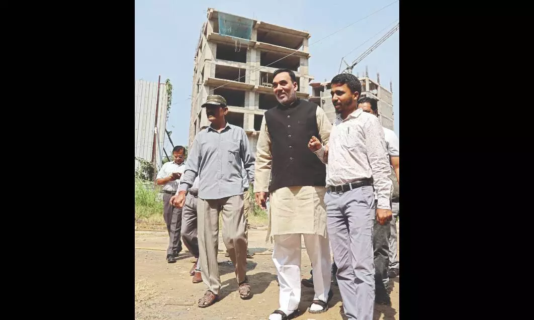 Gopal Rai fines builder for flouting anti-dust rules, details measures