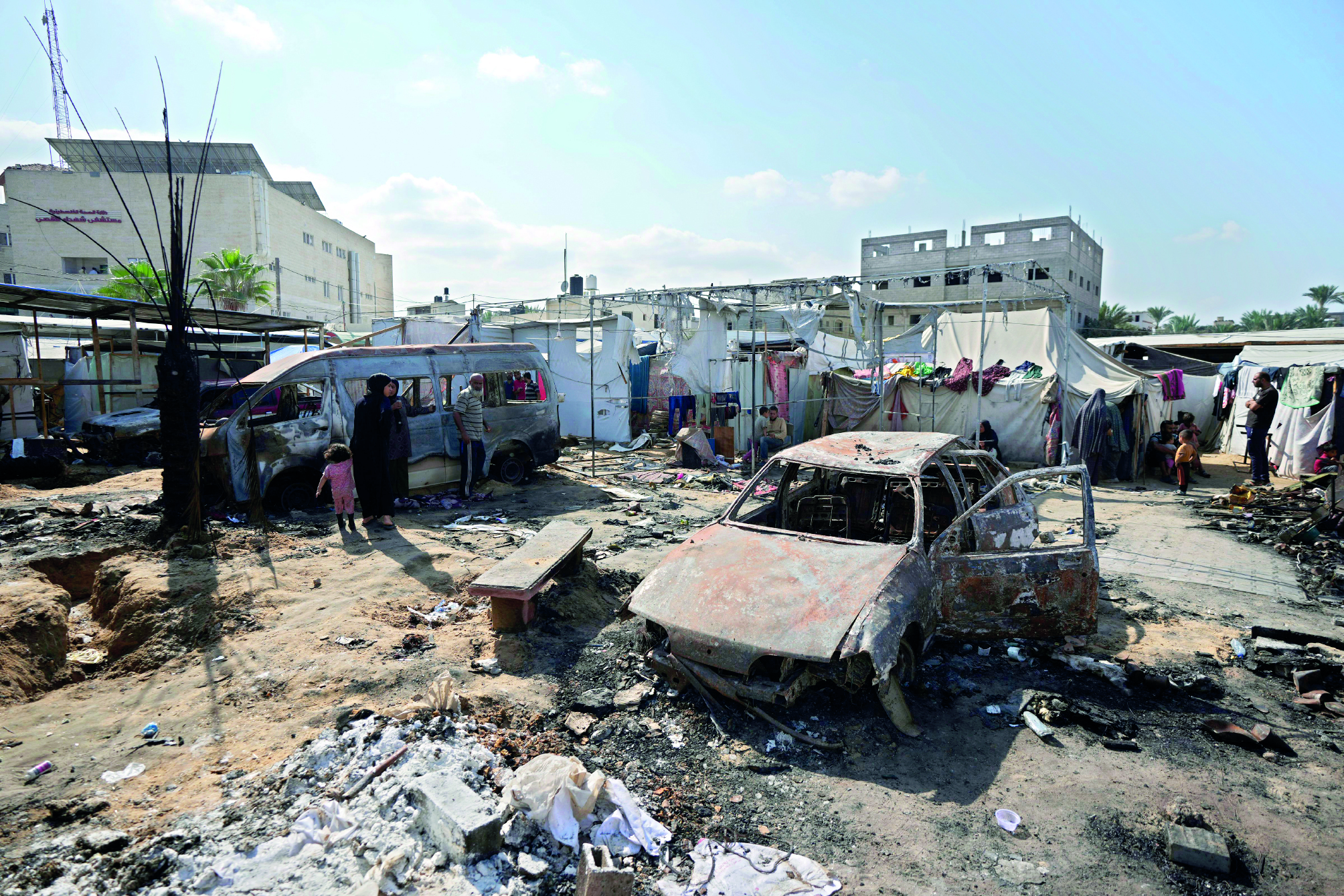 Israeli strike ‘kills 15, including children,’ at Gaza school Israeli strike ‘kills 15, including children,’ at Gaza school