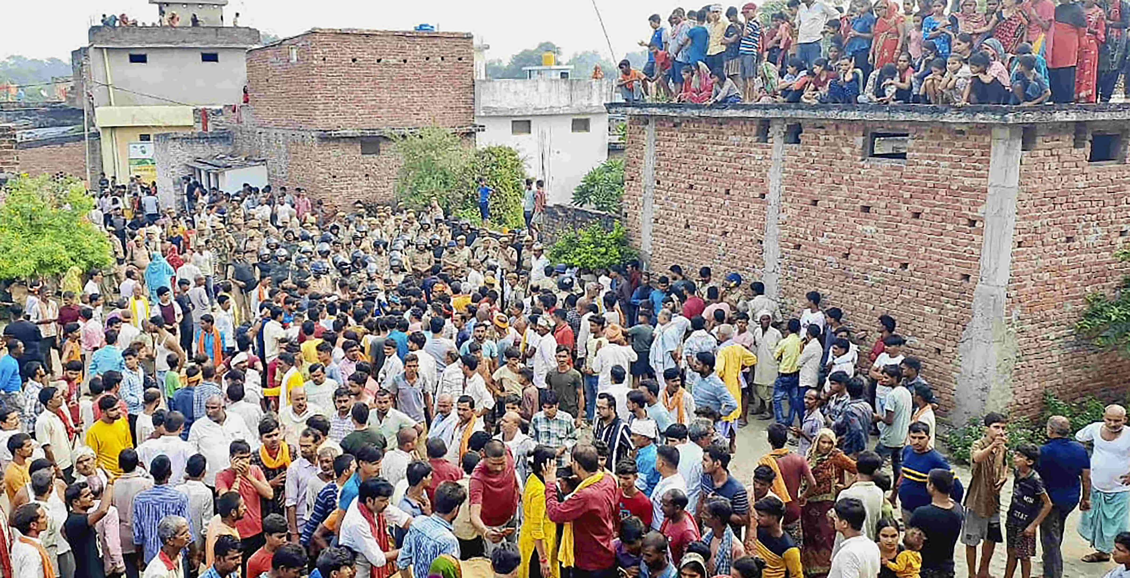 5 suspects held in Bahraich violence after encounter with UP cops, 2 suffer gunshot injuries