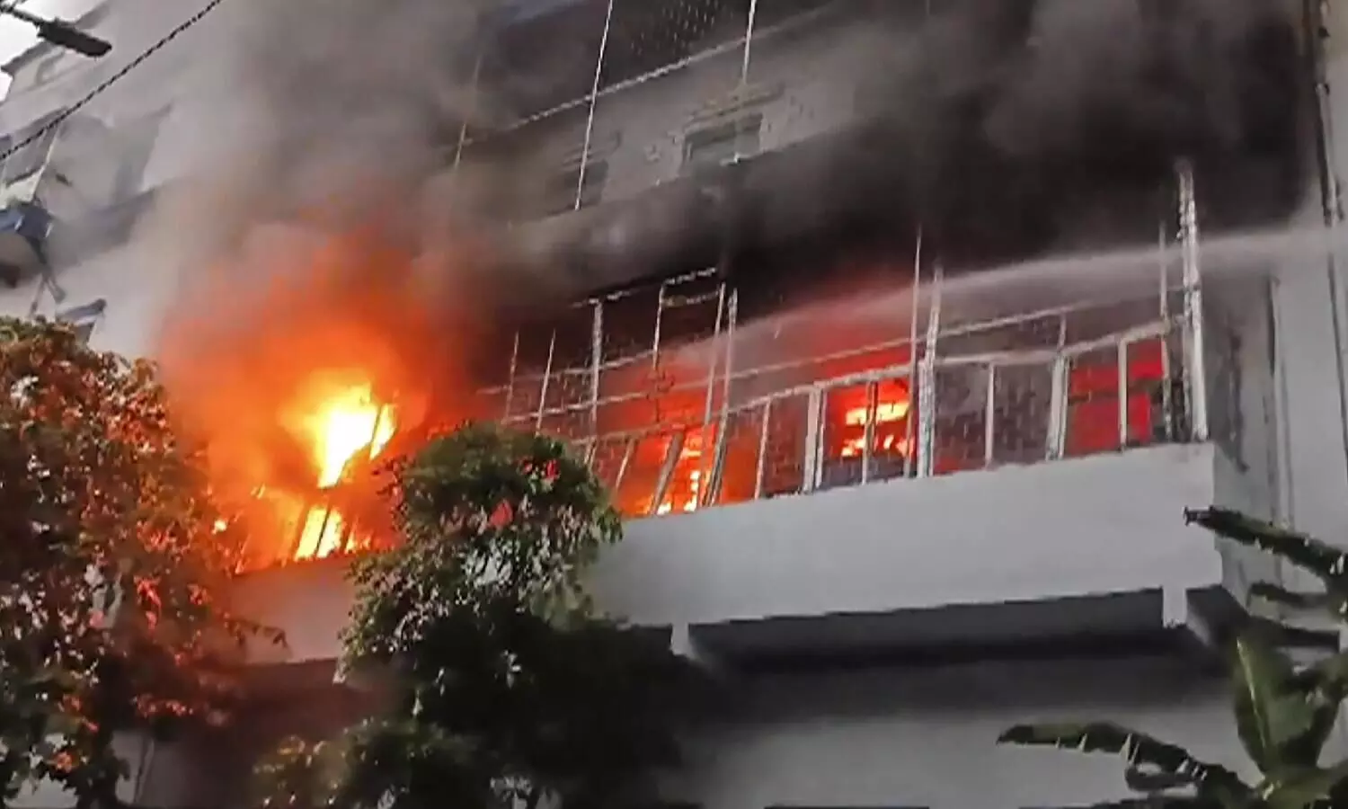 Major fire breaks out at Sealdah ESI Hospital