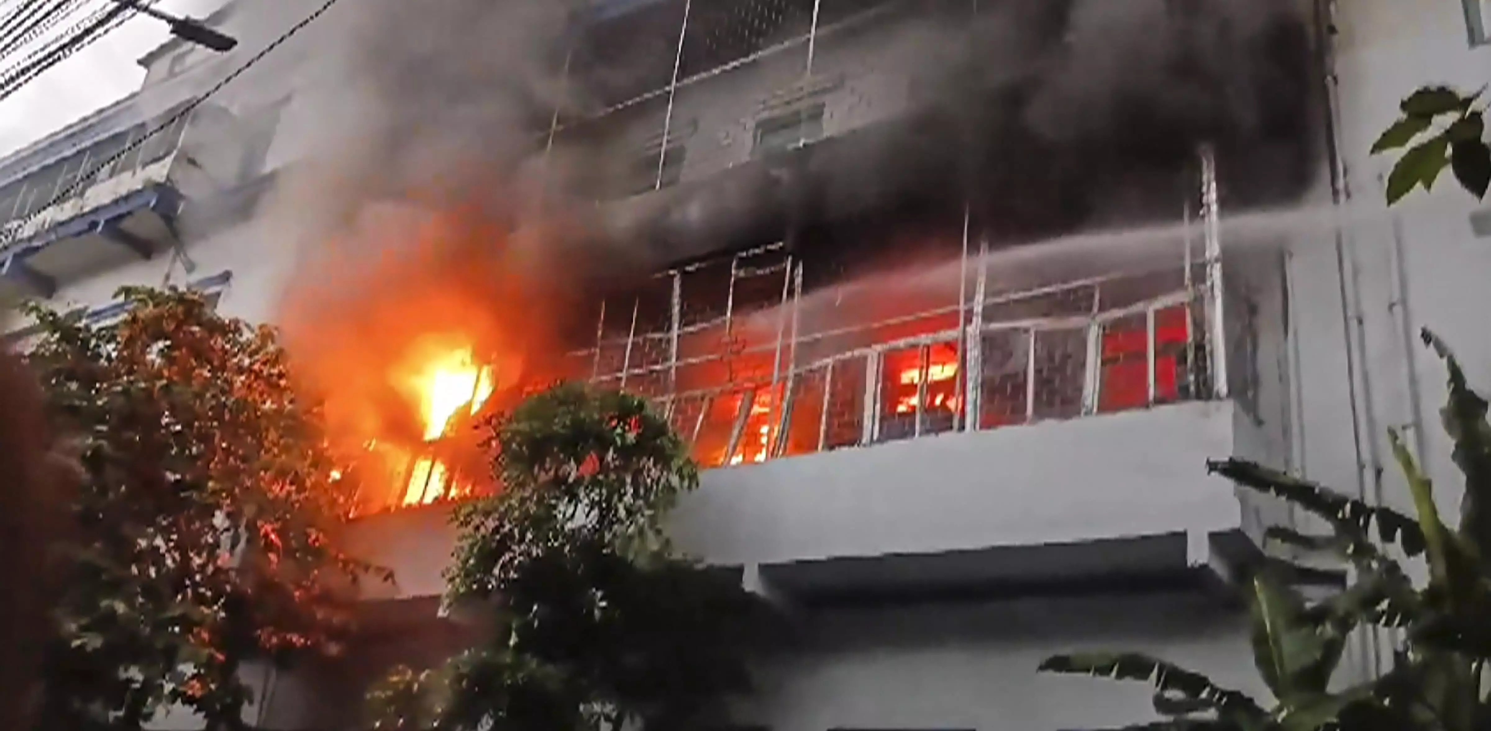 Major fire breaks out at Sealdah ESI Hospital