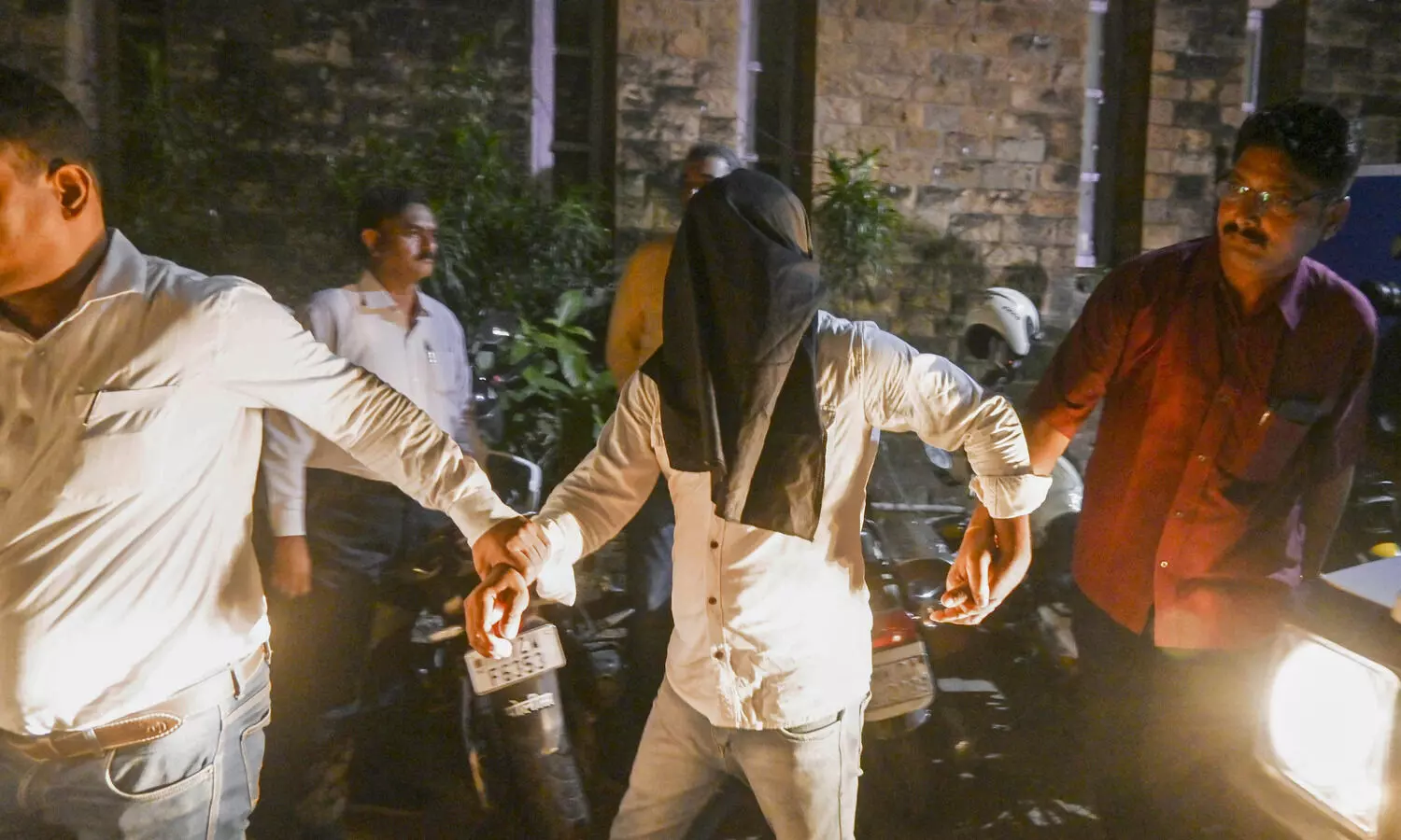 5 arrested accused had sought Rs 50 lakh for Baba Siddiques killing, but backed out later: Police