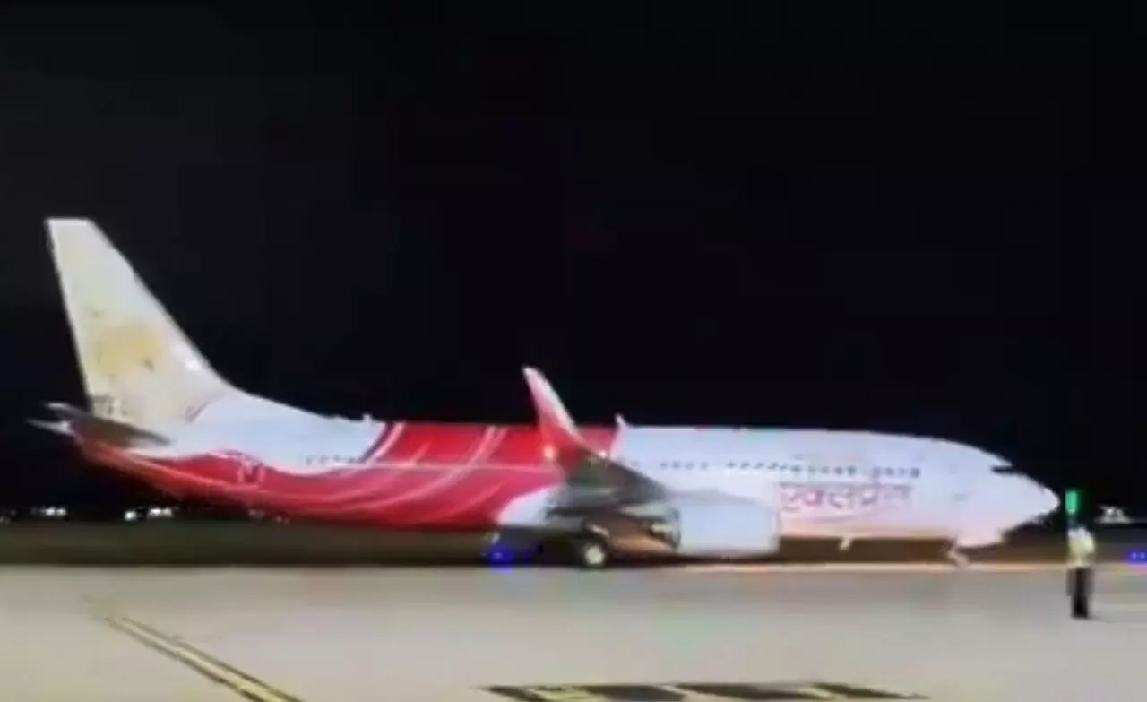 Over 30 Indian flights hit with bomb threats, security on high alert Over 30 Indian flights hit with bomb threats, security on high alert