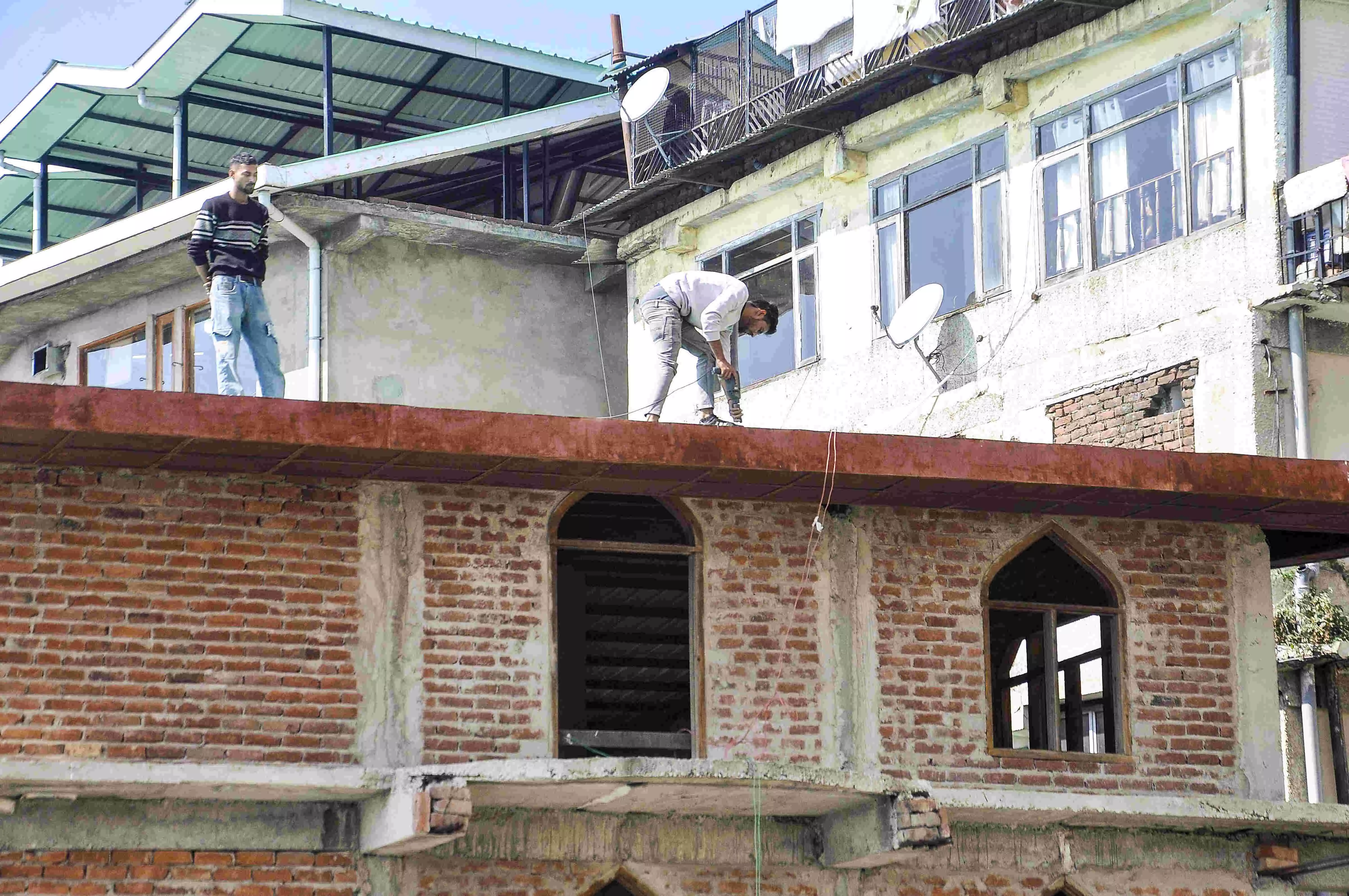 Himachal mosque row: Demolition of three storeys starts after permission from Waqf Board