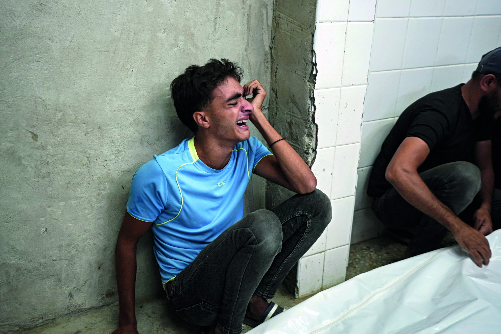 Israeli forces storm shelters, detain men, as north Gaza raid deepens Israeli forces storm shelters, detain men, as north Gaza raid deepens