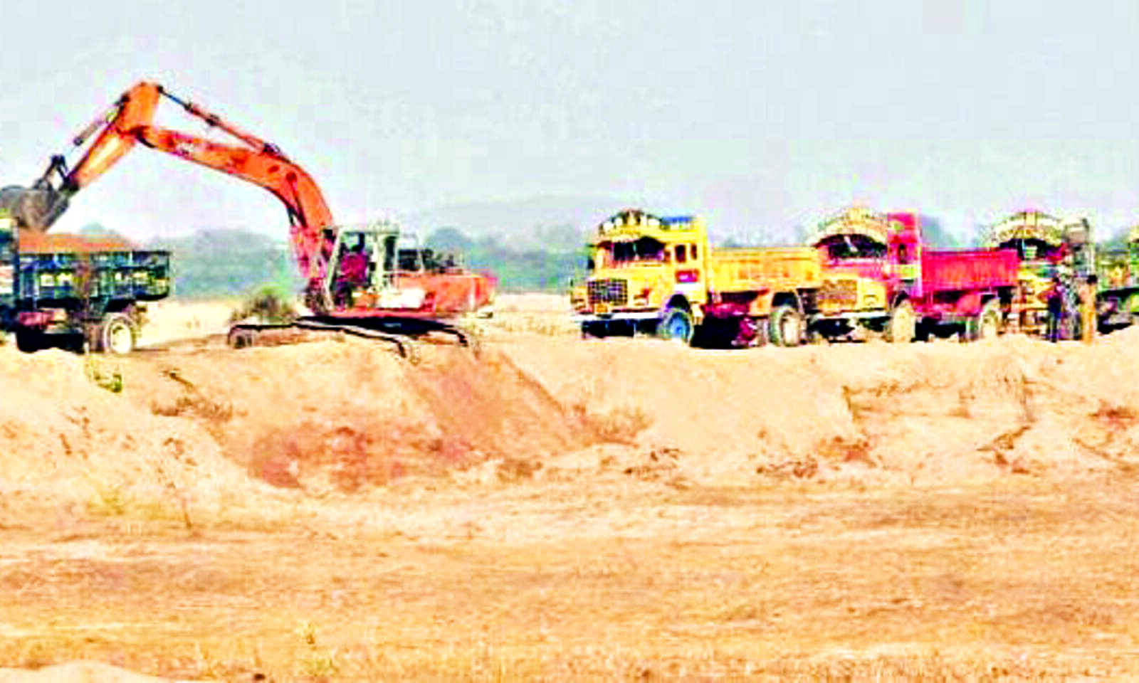Pagliganj in Balurghat emerges as hub for illegal sand quarrying Pagliganj in Balurghat emerges as hub for illegal sand quarrying