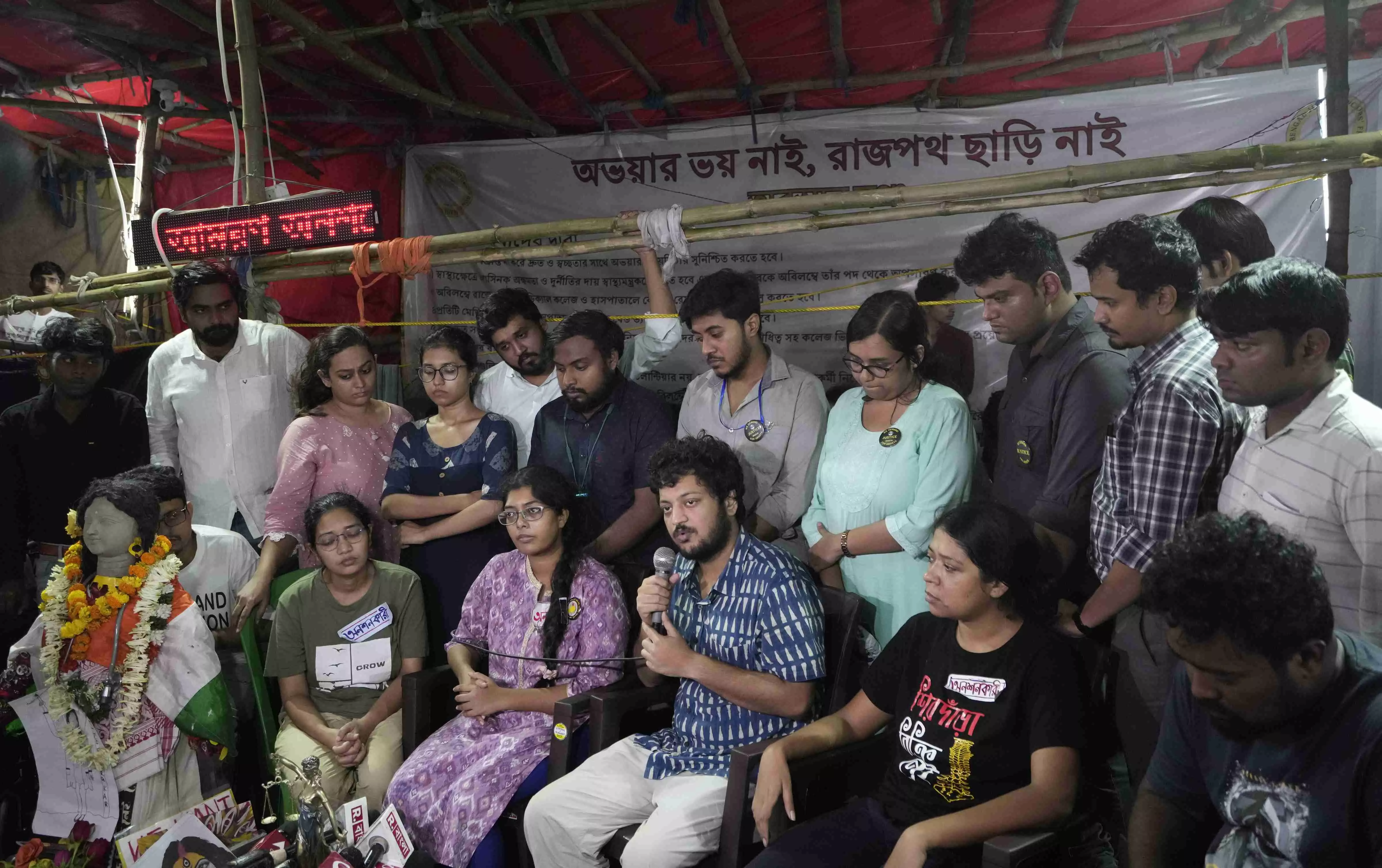 Bengal govt forms task force to ensure safety of doctors, other health workers Bengal govt forms task force to ensure safety of doctors, other health workers