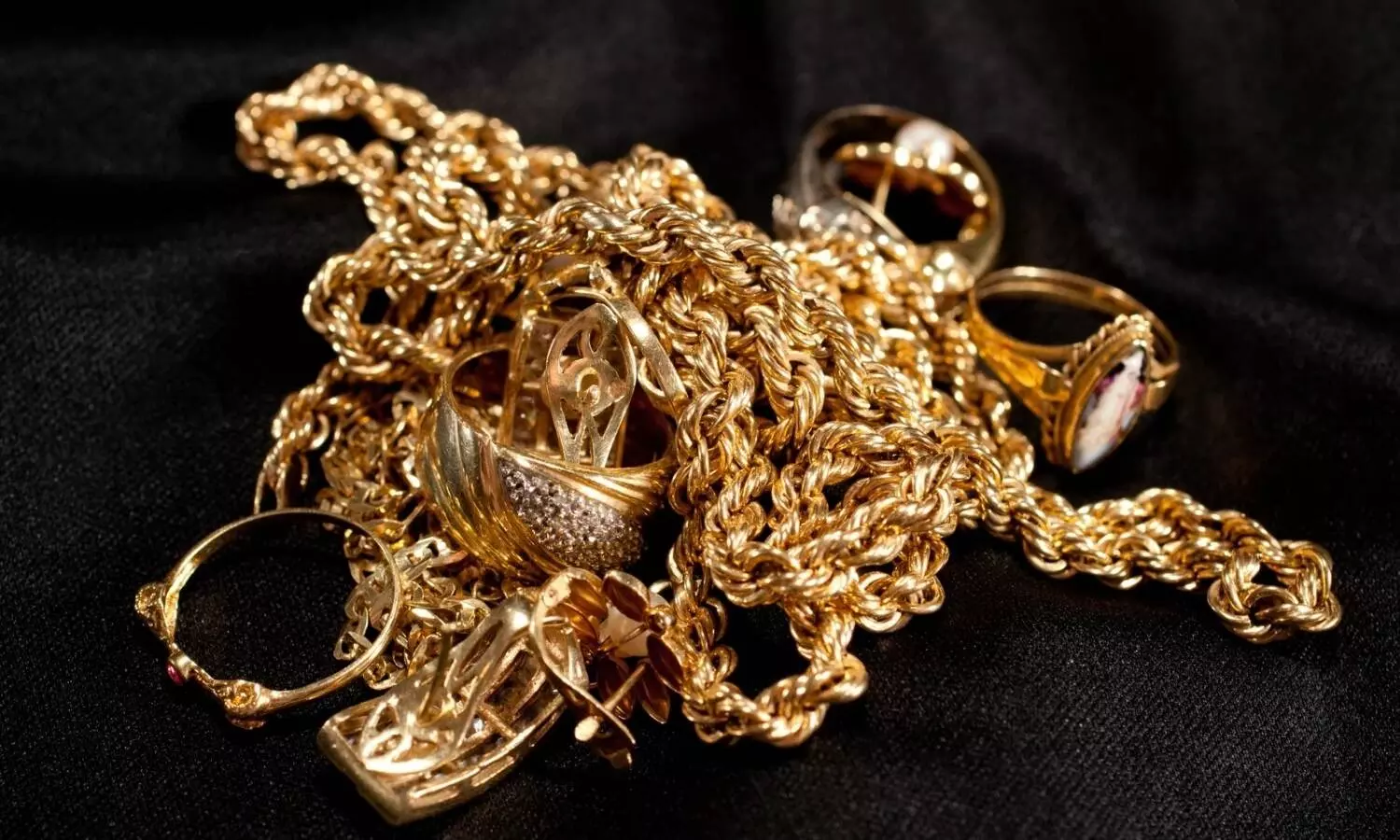 Kerala GST seizes 120 kg of unaccounted gold in major Thrissur operation