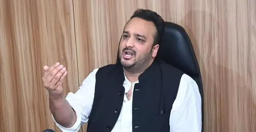 Zeeshan Siddique attacks Sena (UBT): Staying together was never in their nature Zeeshan Siddique attacks Sena (UBT): Staying together was never in their nature
