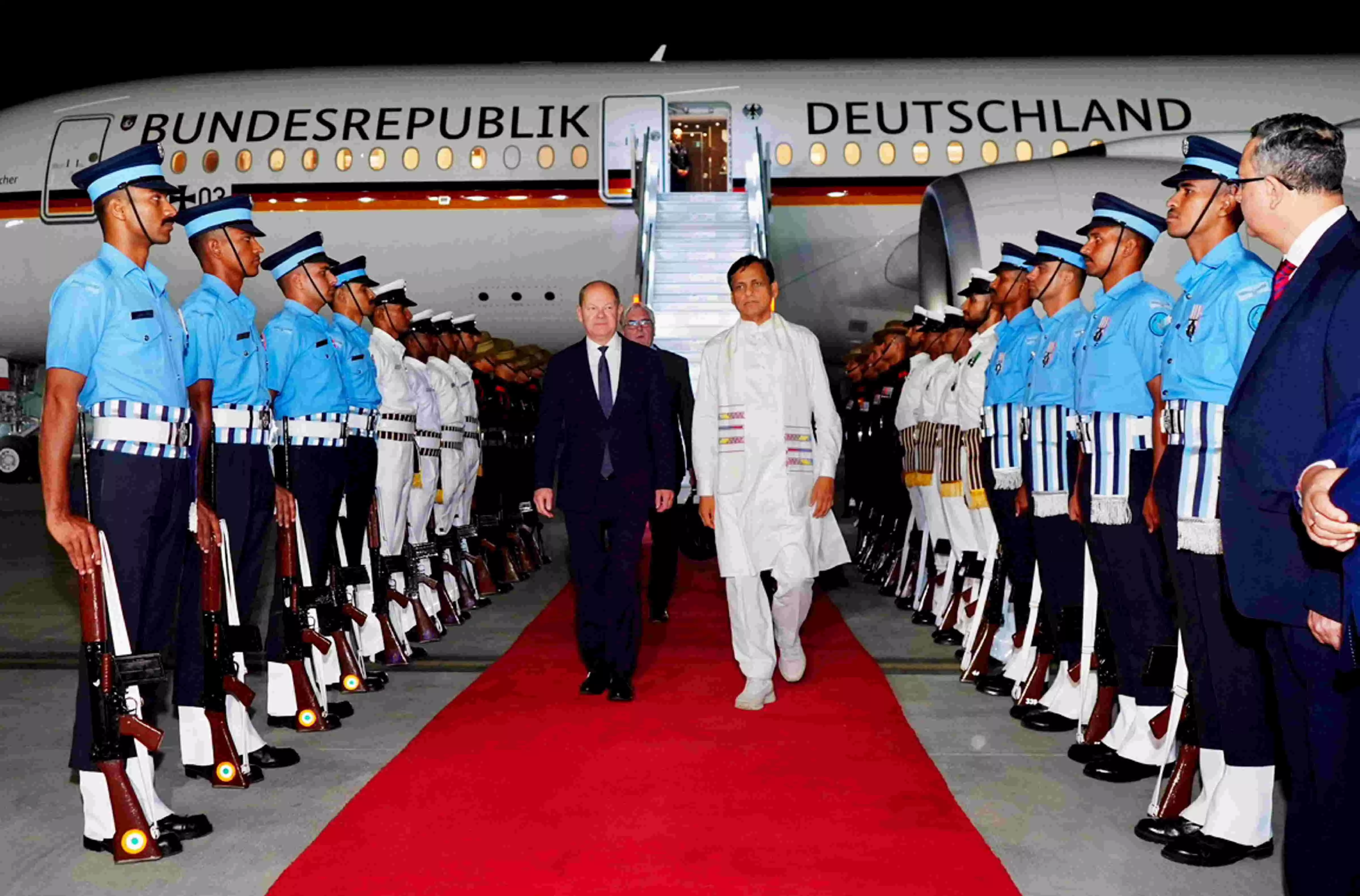 PM Modi meets German Chancellor Scholz PM Modi meets German Chancellor Scholz