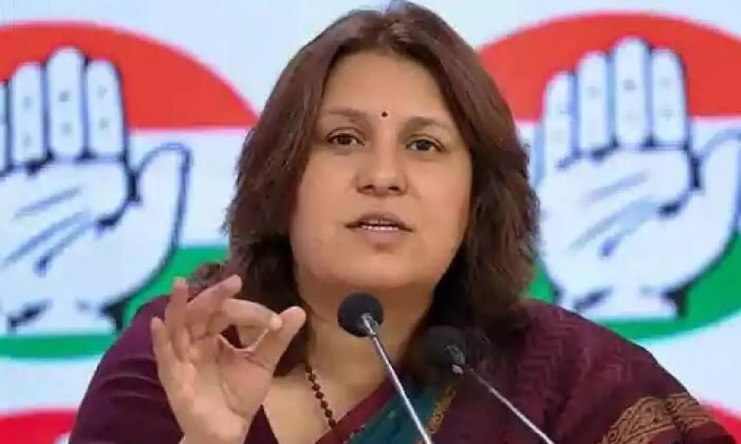 Congress slams action against its UP leader who slapped BJP worker over rape threats
