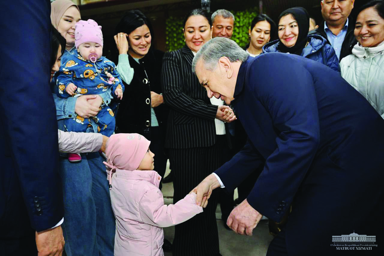 Uzbekistan holds parliamentary election without real opposition