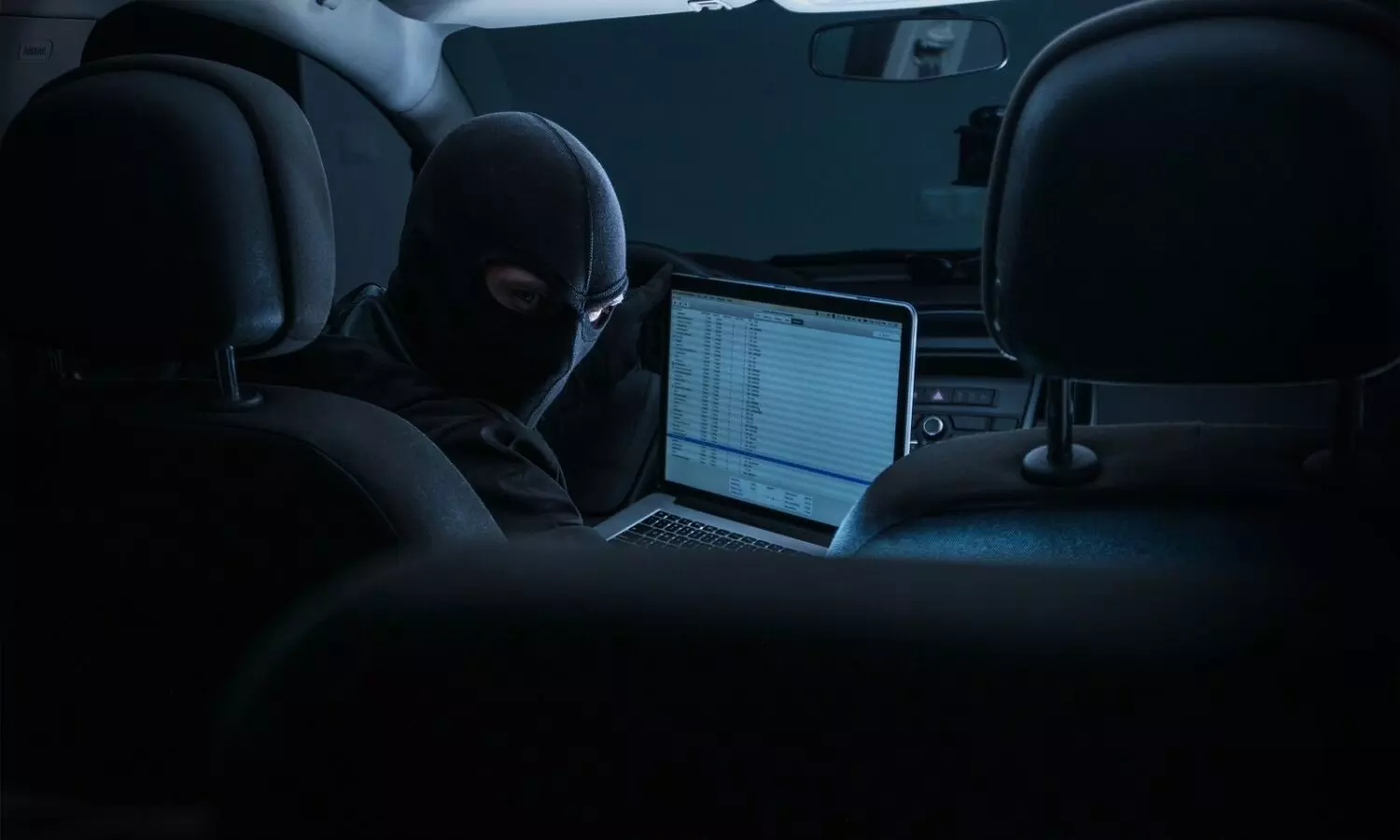 Nagpur cops identify man behind series of hoax bomb threats to airlines; suspect on the run