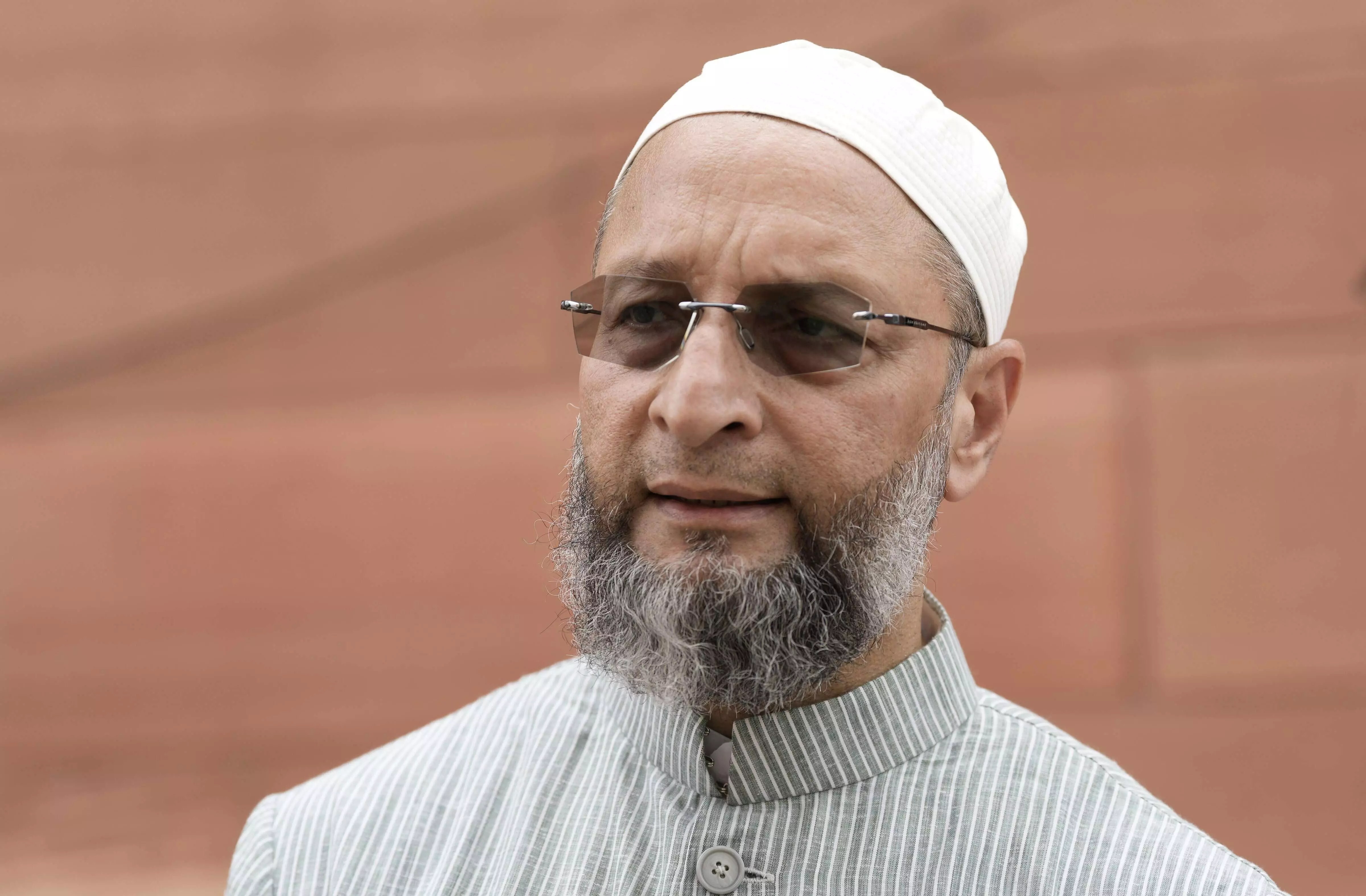 TTD chief says only Hindu staff in Tirumala, but Centre wants non-Muslims in Waqf Boards: Owaisi