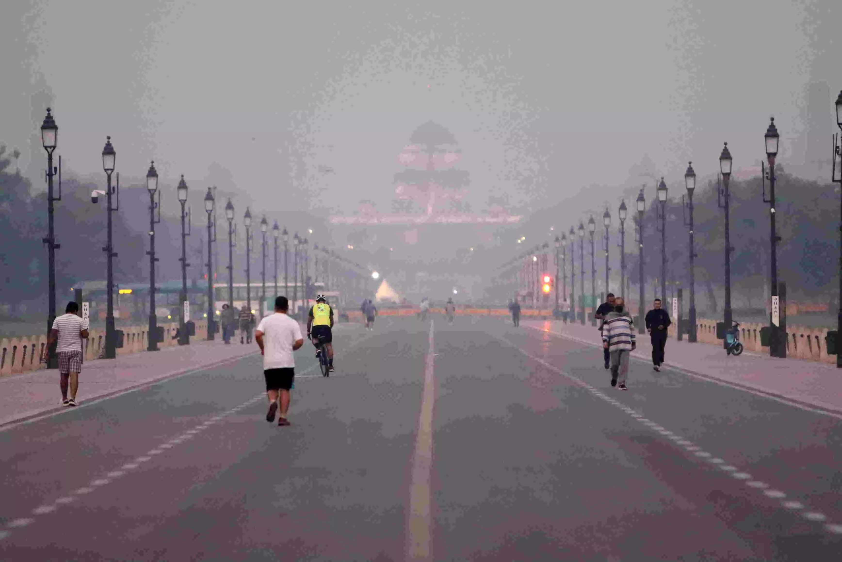 Windy morning in Delhi, air quality improves to poor