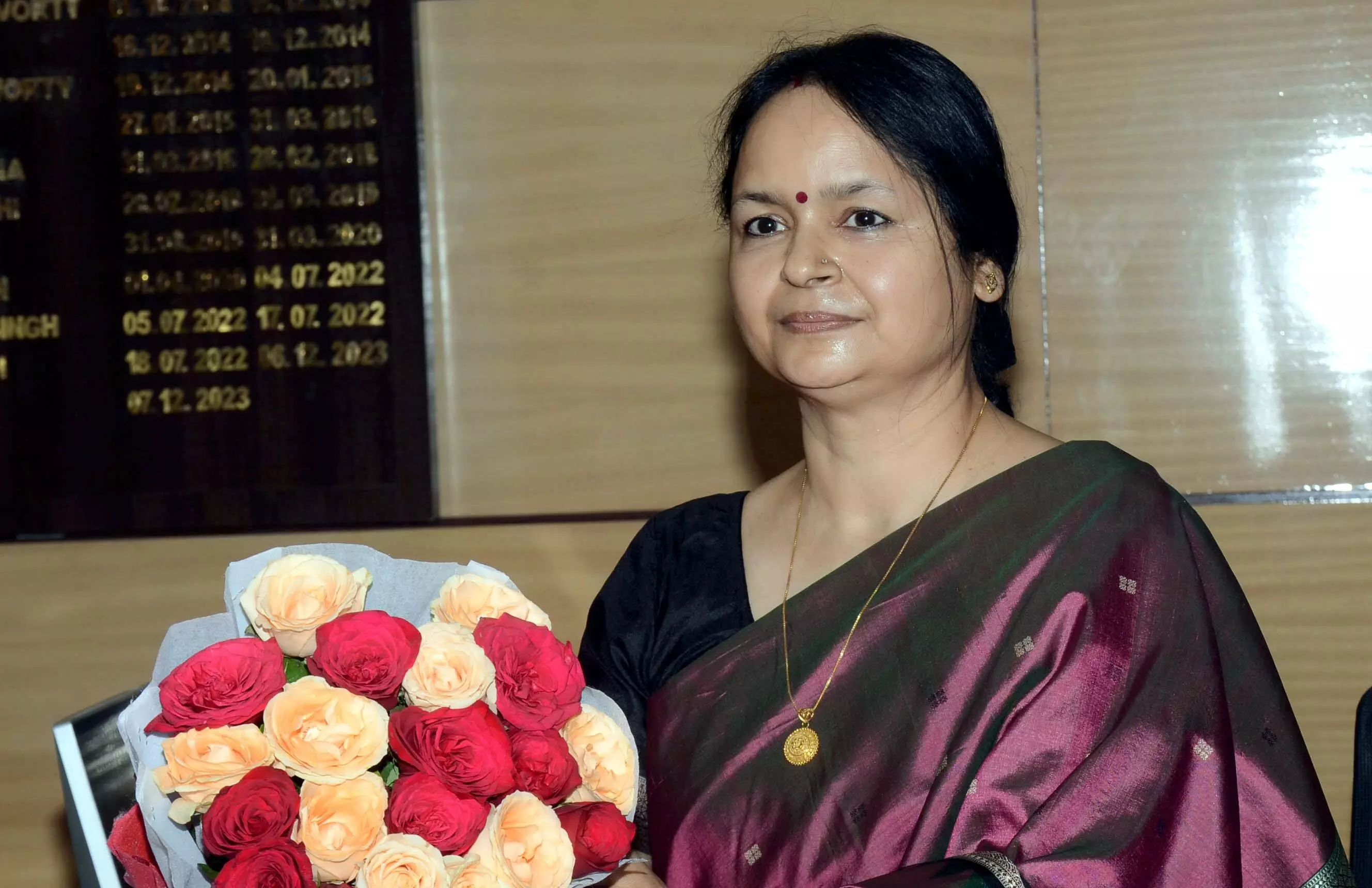 Senior bureaucrat Alka Tiwari assumes charge as new chief secretary of Jharkhand Senior bureaucrat Alka Tiwari assumes charge as new chief secretary of Jharkhand