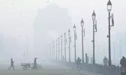 Delhis air quality very poor, smog blankets city
