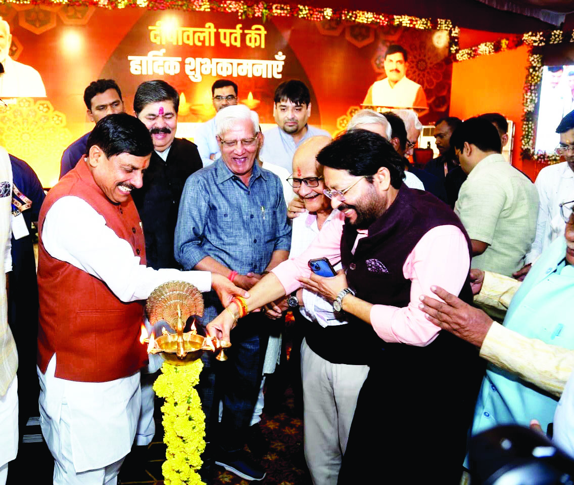Madhya Pradesh Chief Minister Mohan Yadav celebrates Diwali with journalists at CM’s house