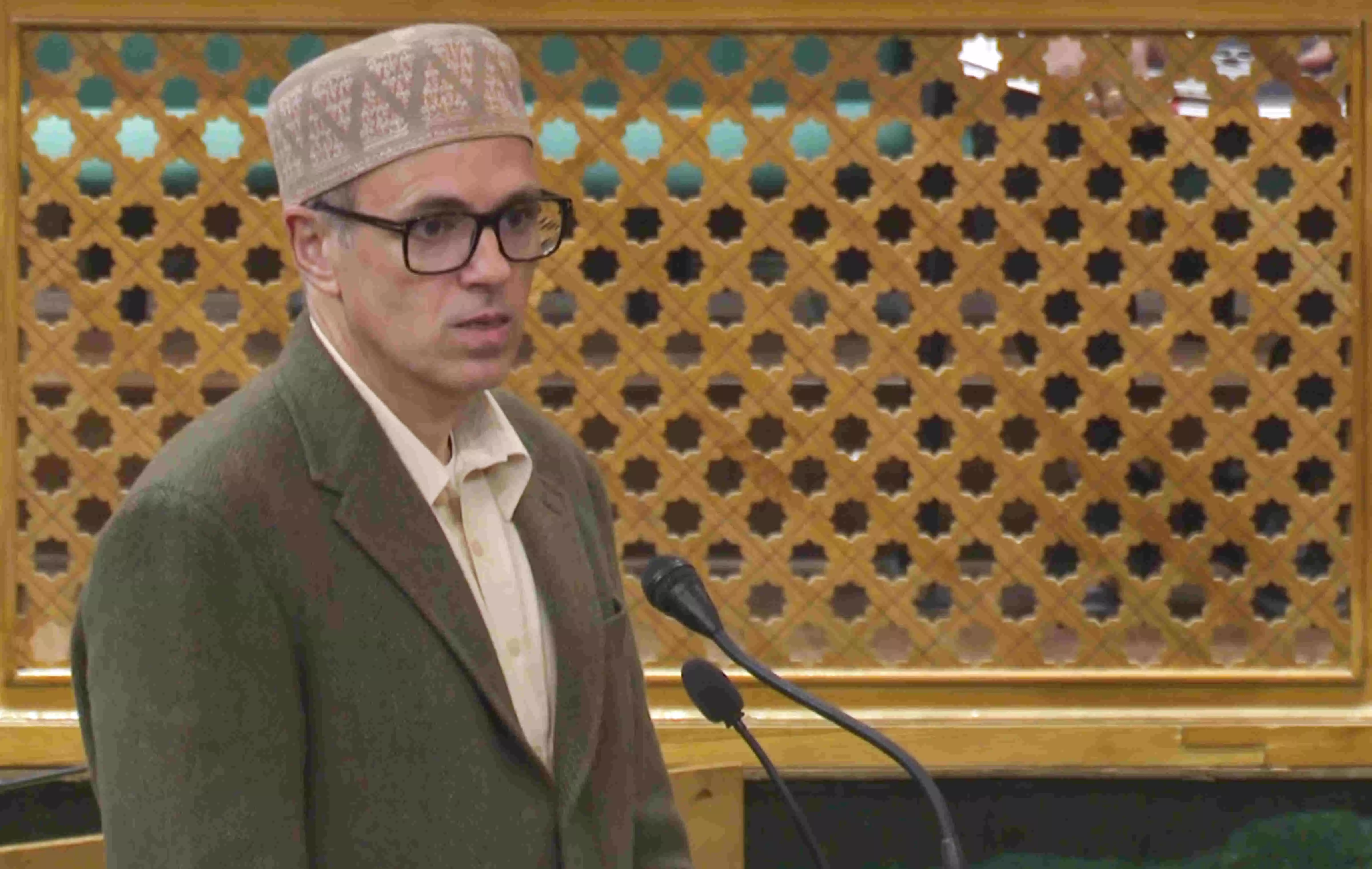 Chaos in J&K assembly as PDP MLA pushes for article 370 restoration Chaos in J&K assembly as PDP MLA pushes for article 370 restoration