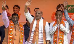 JMM-led coalition fused crackers, BJP a mighty rocket thatll take Jkhand to newer heights: Rajnath JMM-led coalition fused crackers, BJP a mighty rocket thatll take Jkhand to newer heights: Rajnath