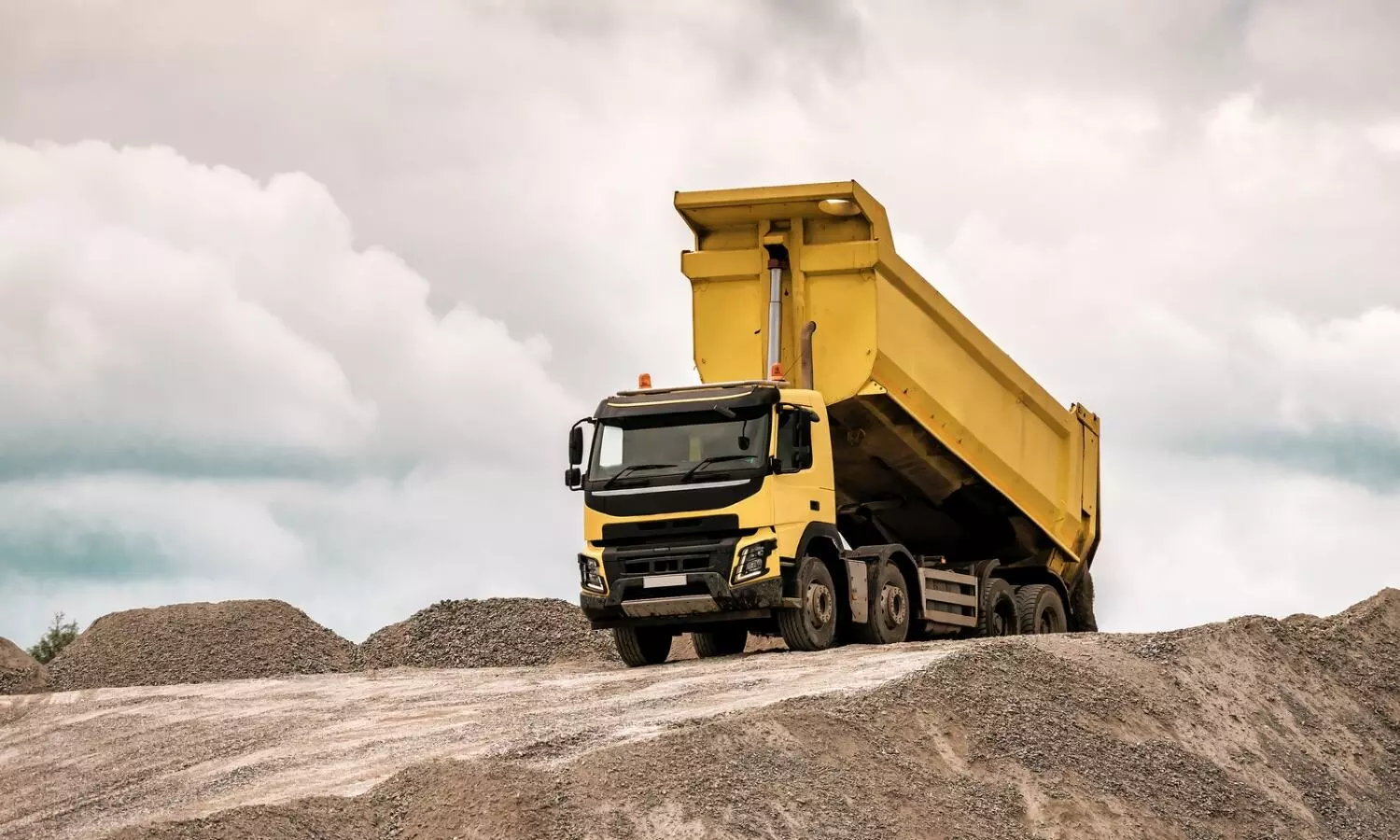 SC permits LMV driving licence holders to drive transport vehicles with weight up to 7,500 kg SC permits LMV driving licence holders to drive transport vehicles with weight up to 7,500 kg