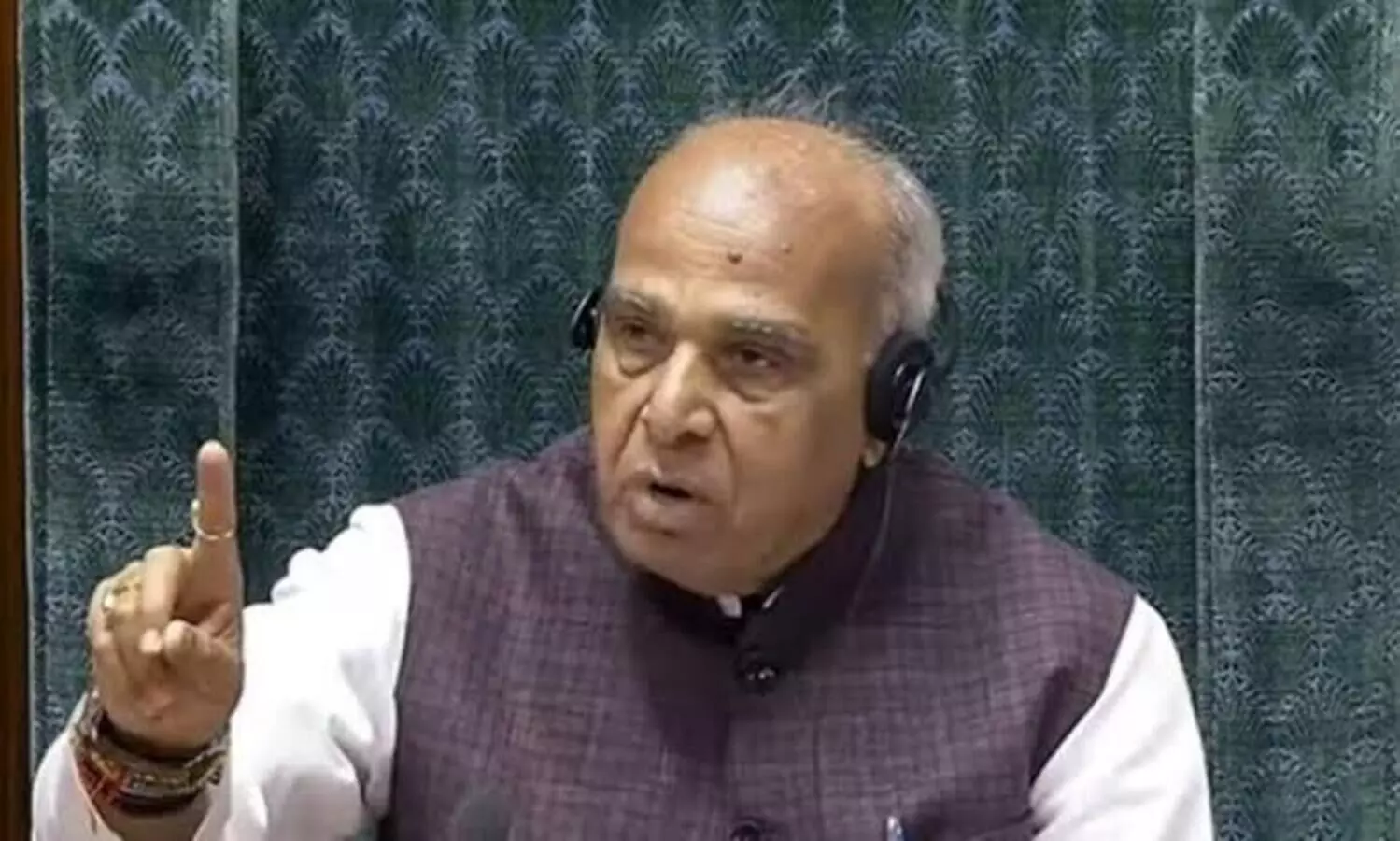 Karnataka farmers protest Waqf land claims; JPC chairman begins fact-finding