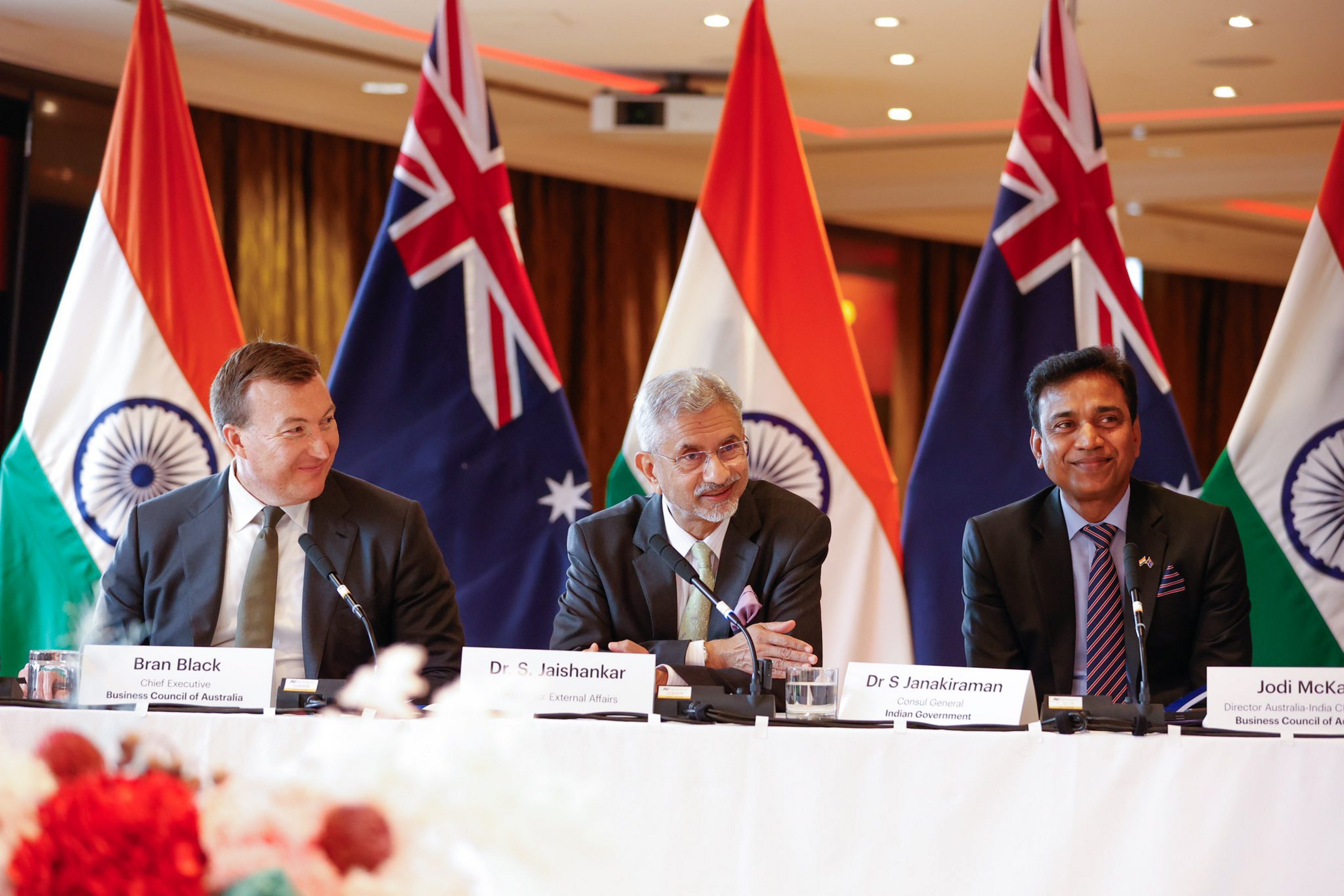 EAM Jaishankar meets CEOs, business leaders in Australia