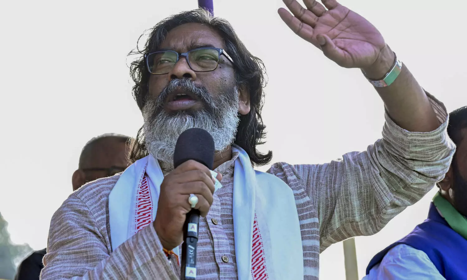BJP smashed backbones of poor states; squeezed Jkhand like lemon: Hemant Soren