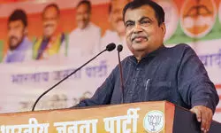 Cong amended Constitution but accuses BJP of plans to change it: Gadkari Cong amended Constitution but accuses BJP of plans to change it: Gadkari
