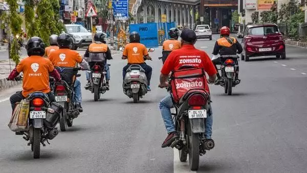 Zomato, Swiggy say committed to complying with competition law amid CCI probe Zomato, Swiggy say committed to complying with competition law amid CCI probe