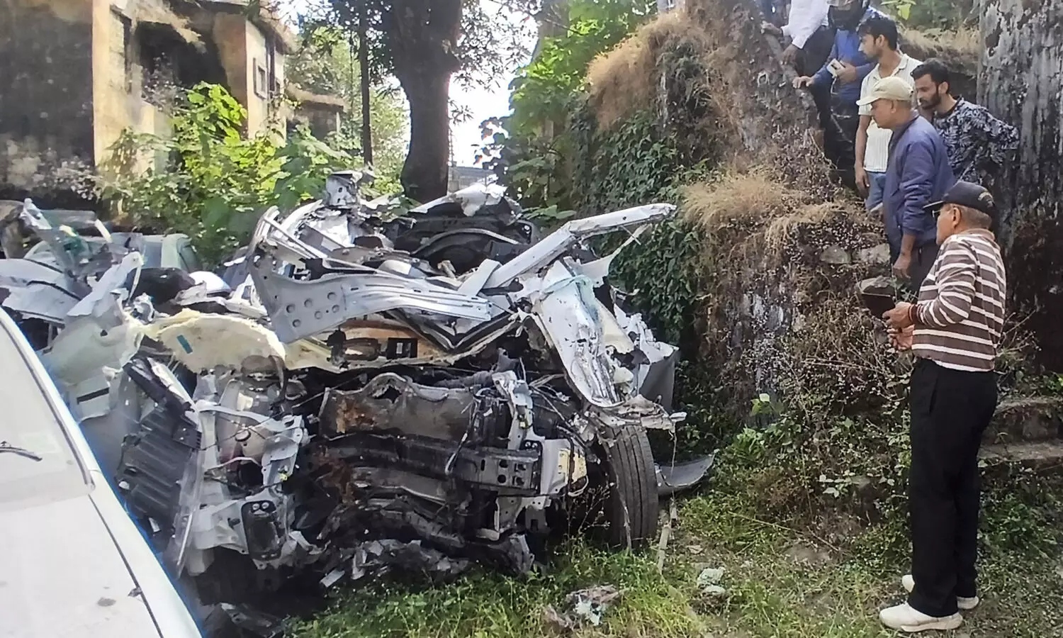 Six students killed, one injured as car crashes into truck in Dehradun Six students killed, one injured as car crashes into truck in Dehradun