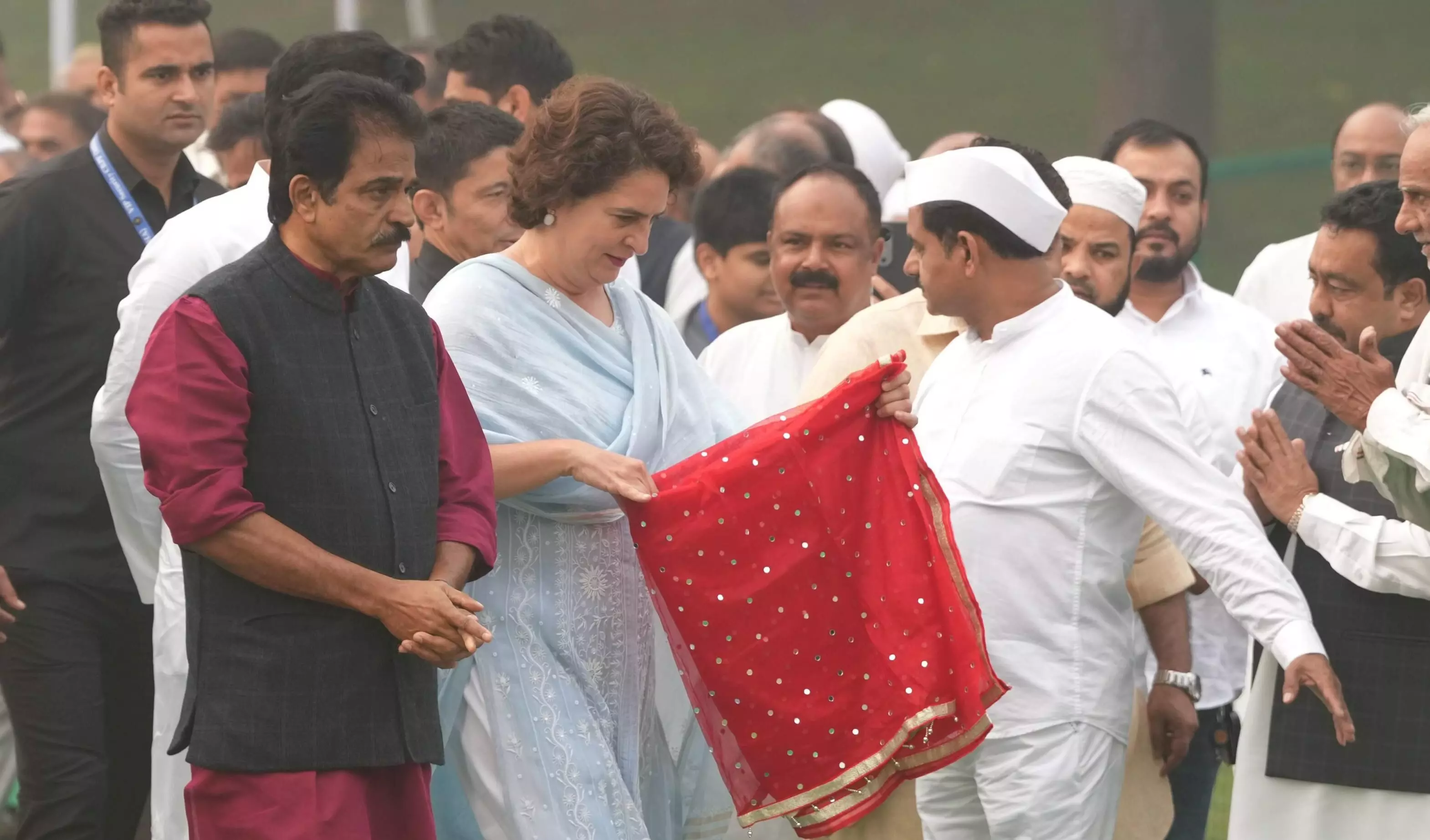 Was like entering gas chamber: Priyanka on returning to Delhi from Wayanad Was like entering gas chamber: Priyanka on returning to Delhi from Wayanad