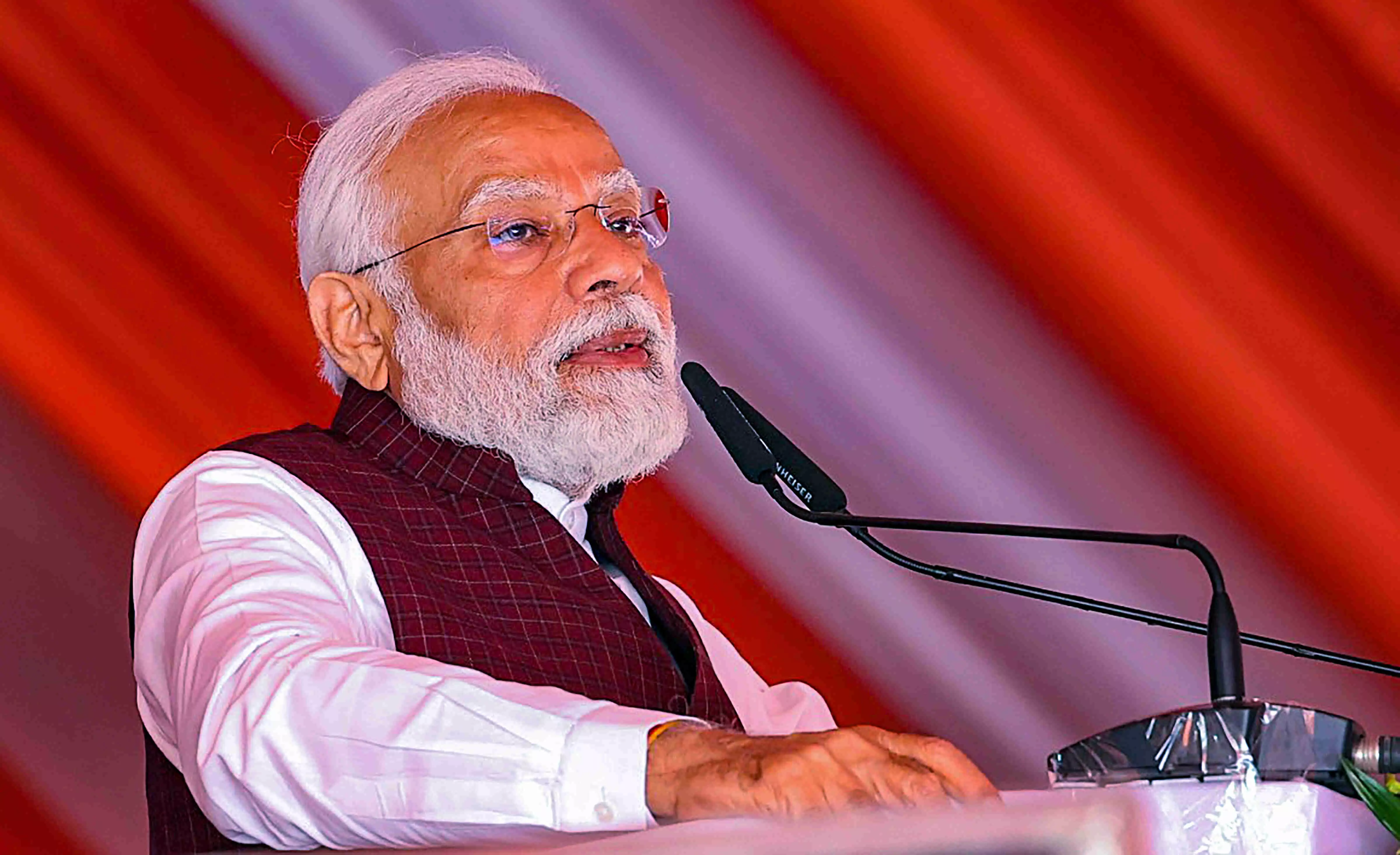 PM Modis aircraft develops technical snag at Deoghar airport PM Modis aircraft develops technical snag at Deoghar airport