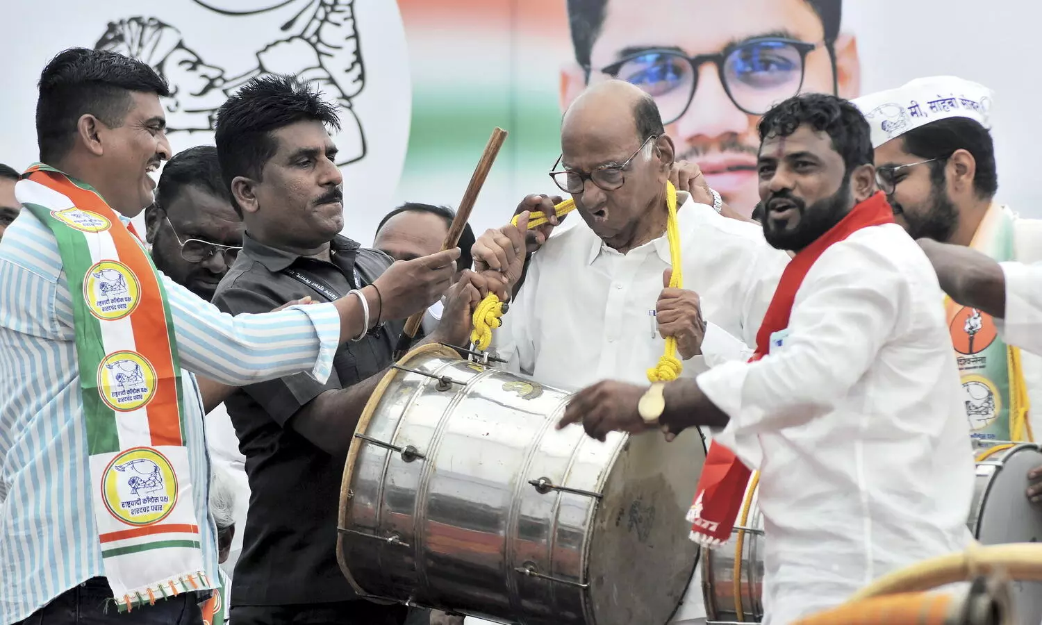 Ladki Bahin, batenge toh katenge raise campaign pitch in Maharashtra