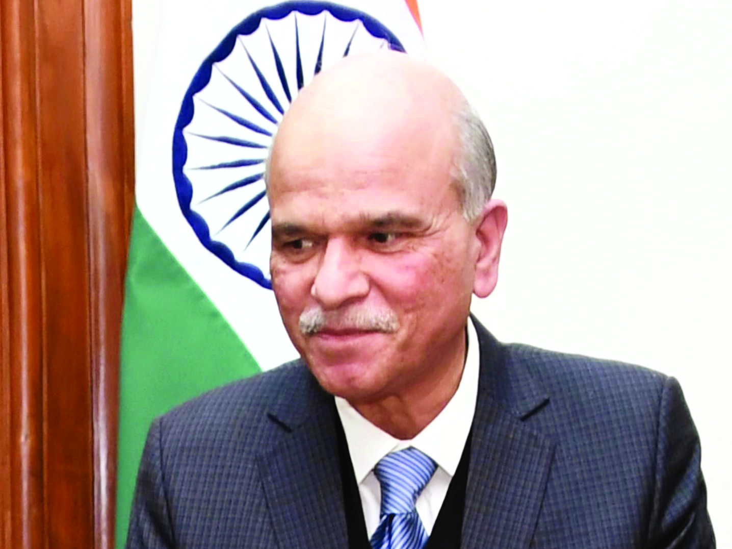 Veteran IIS officer S M Khan dies at 67 after brief illness Veteran IIS officer S M Khan dies at 67 after brief illness