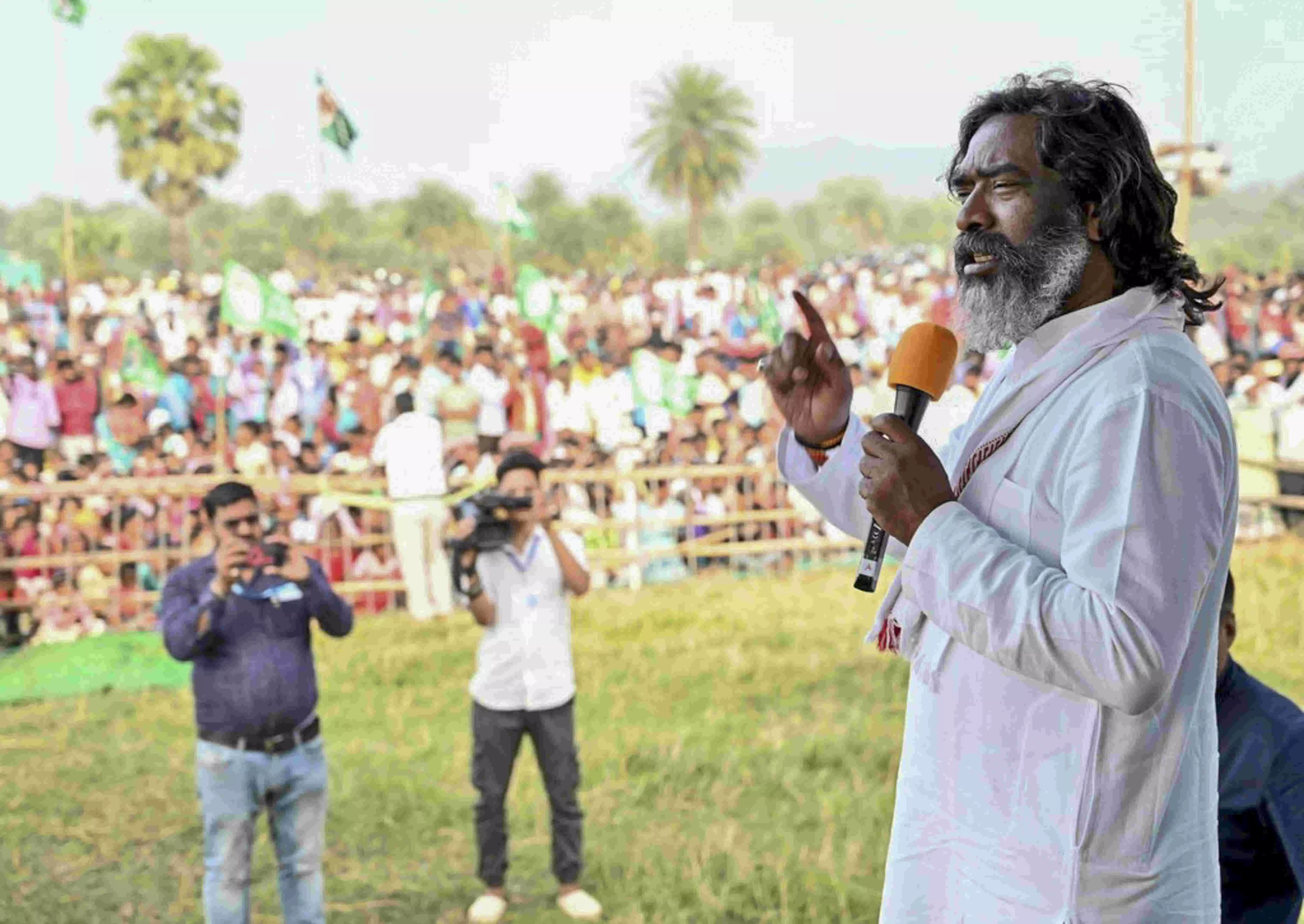 BJP expert in spreading hatred, spent Rs 500 cr on campaign against me, alleges Jharkhand CM