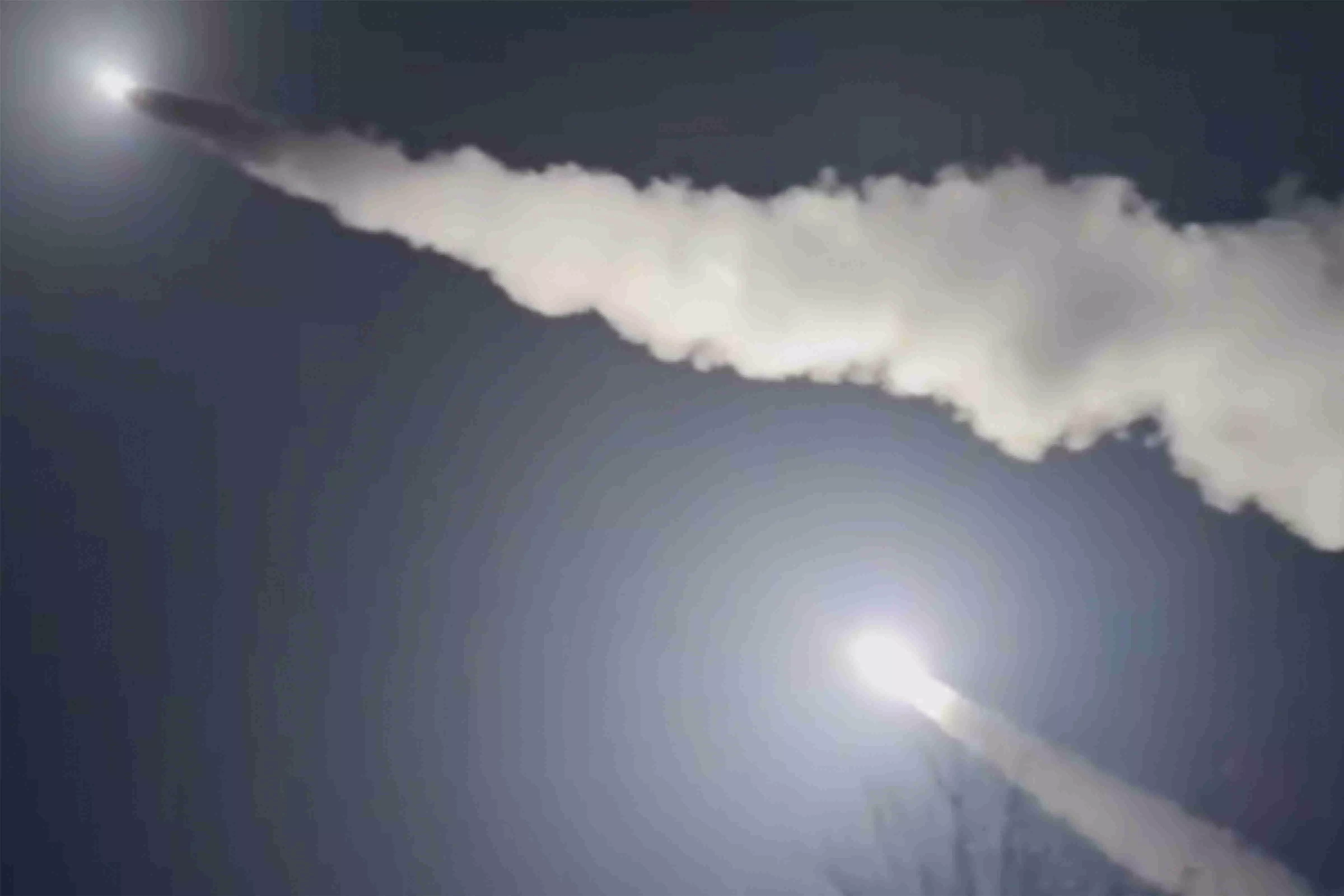 Russia launched intercontinental missile in attack on Ukraine for first time in war Russia launched intercontinental missile in attack on Ukraine for first time in war