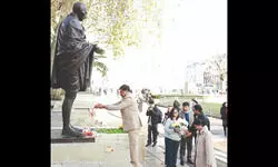 CM Yadav pays tribute to Mahatma Gandhi’s statue at British Parliament Square Garden