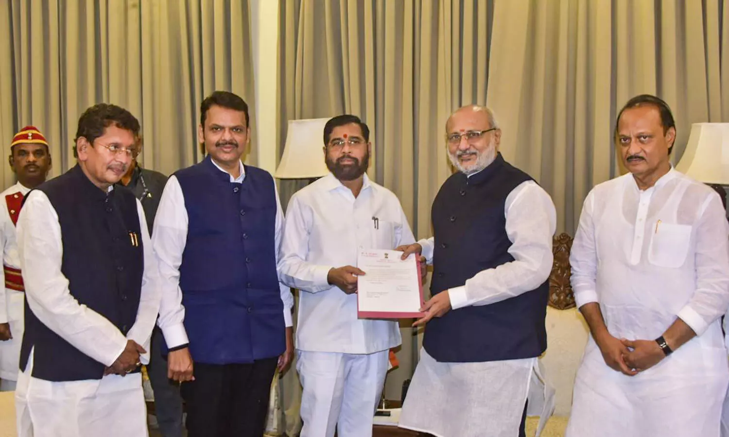 Eknath Shinde resigns, Governor asks him to act as caretaker Maharashtra Chief Minister